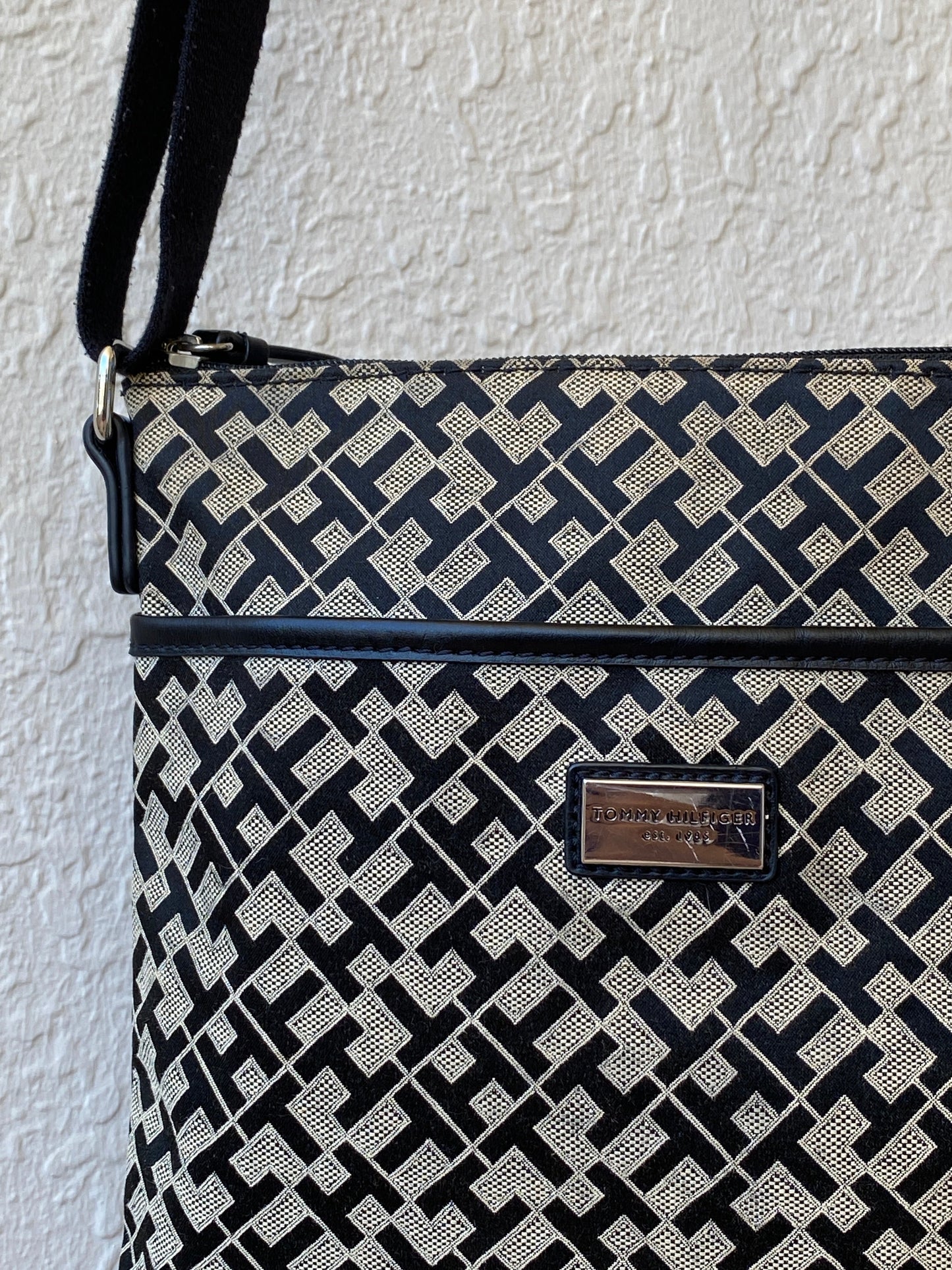 Tommy Hilfiger Cloth Crossbody Shoulder Bag Tommy Hilfiger TH Signature Purse - Balagan Vintage Shoulder Bag 00s, 90s, bag, NEW IN, shoulder bag, Tommy hilfiger, Y2K