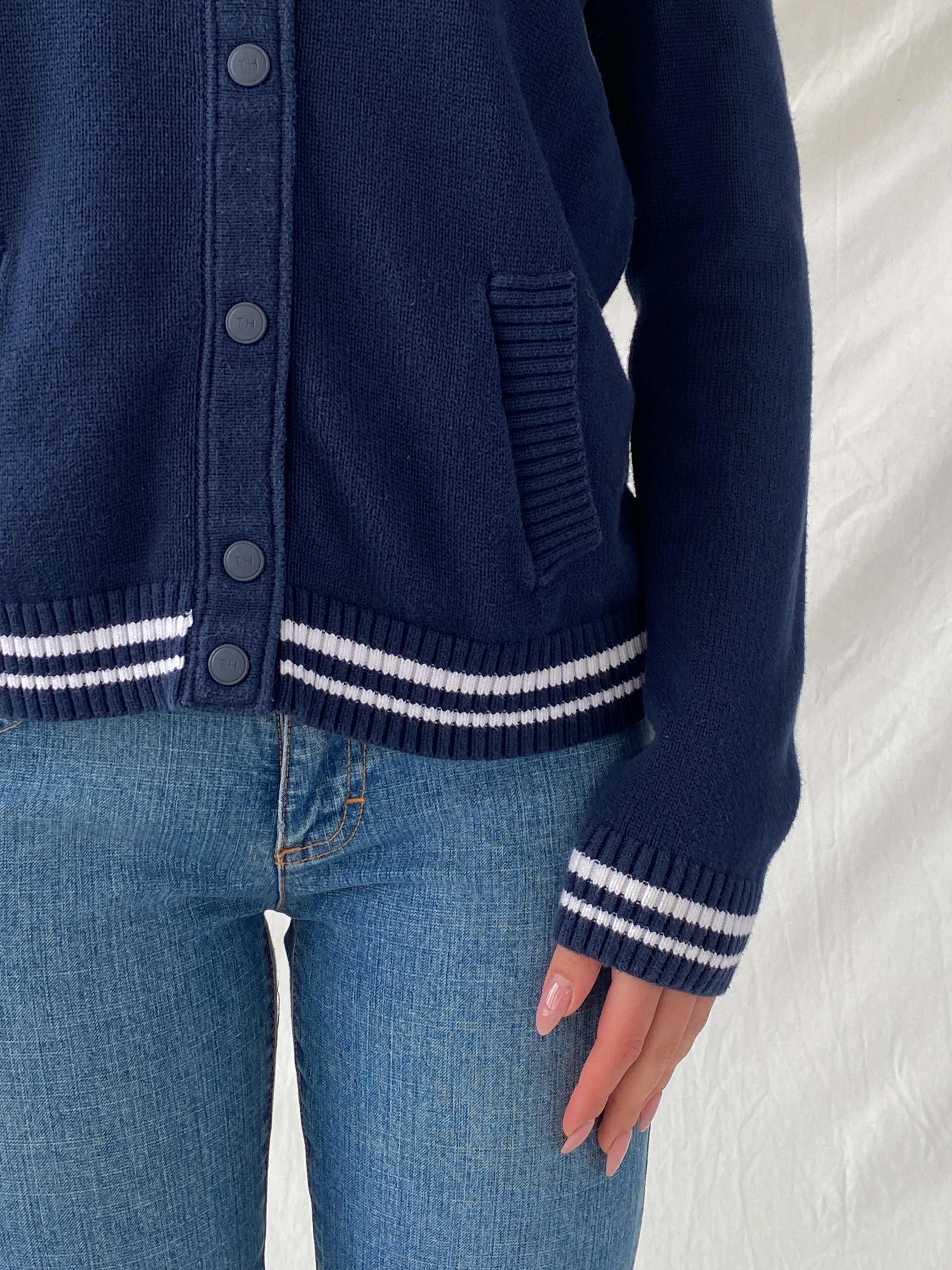 Tommy Hilfiger TH Logo Cotton Jumper Varsity Jacket - S - Balagan Vintage Full Sleeve Shirt 90s, Christine, knit, knitted cardigan, Tommy hilfiger, Tommy jeans, winter