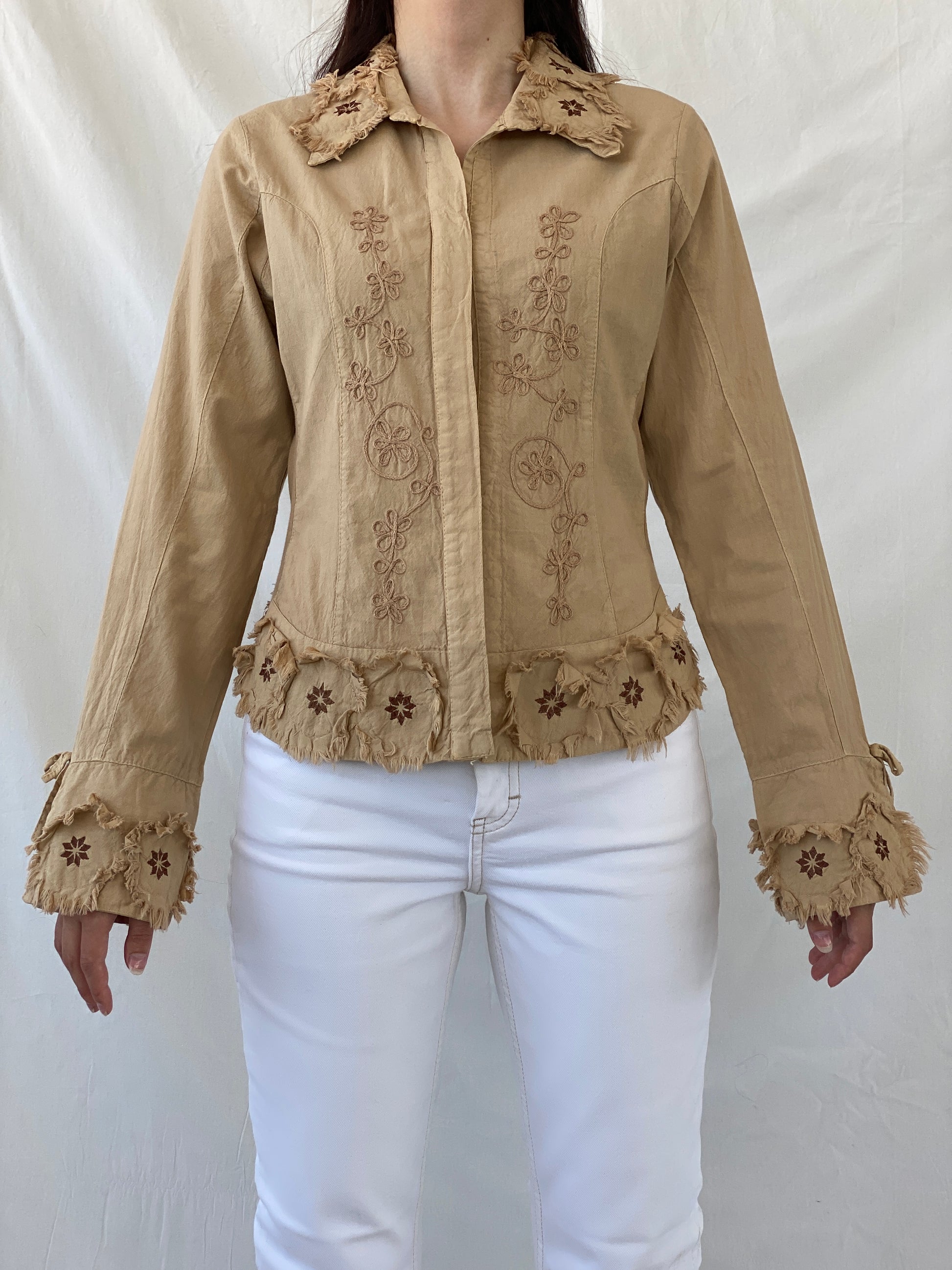 Unique Vintage Western Beige Floral Embroidered Frayed Patches Long Sleeve Button Up Women’s Shirt - M - Balagan Vintage Full Sleeve Shirt 00s, Ayah, full sleeve shirt, NEW IN, summer