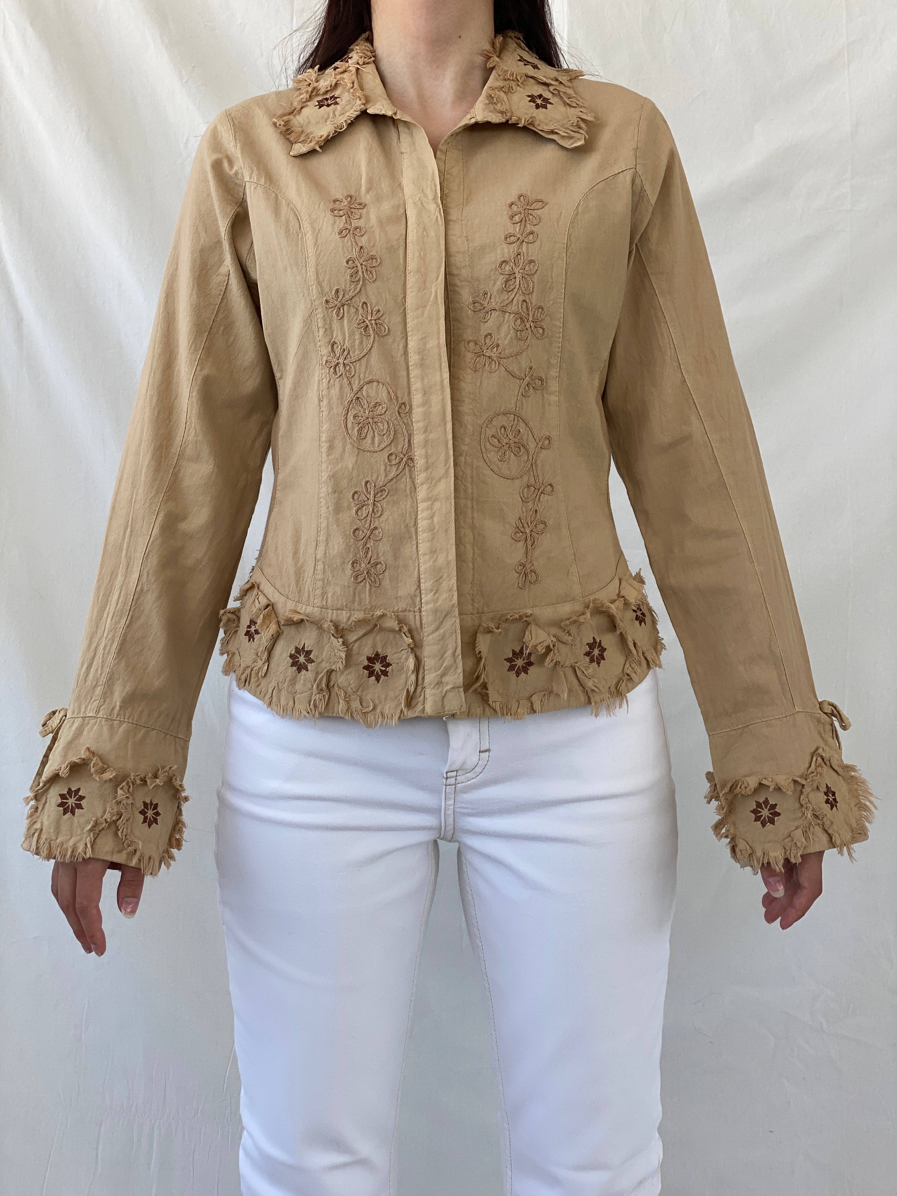 Unique Vintage Western Beige Floral Embroidered Frayed Patches Long Sleeve Button Up Women’s Shirt - M - Balagan Vintage Full Sleeve Shirt 00s, Ayah, full sleeve shirt, NEW IN, summer