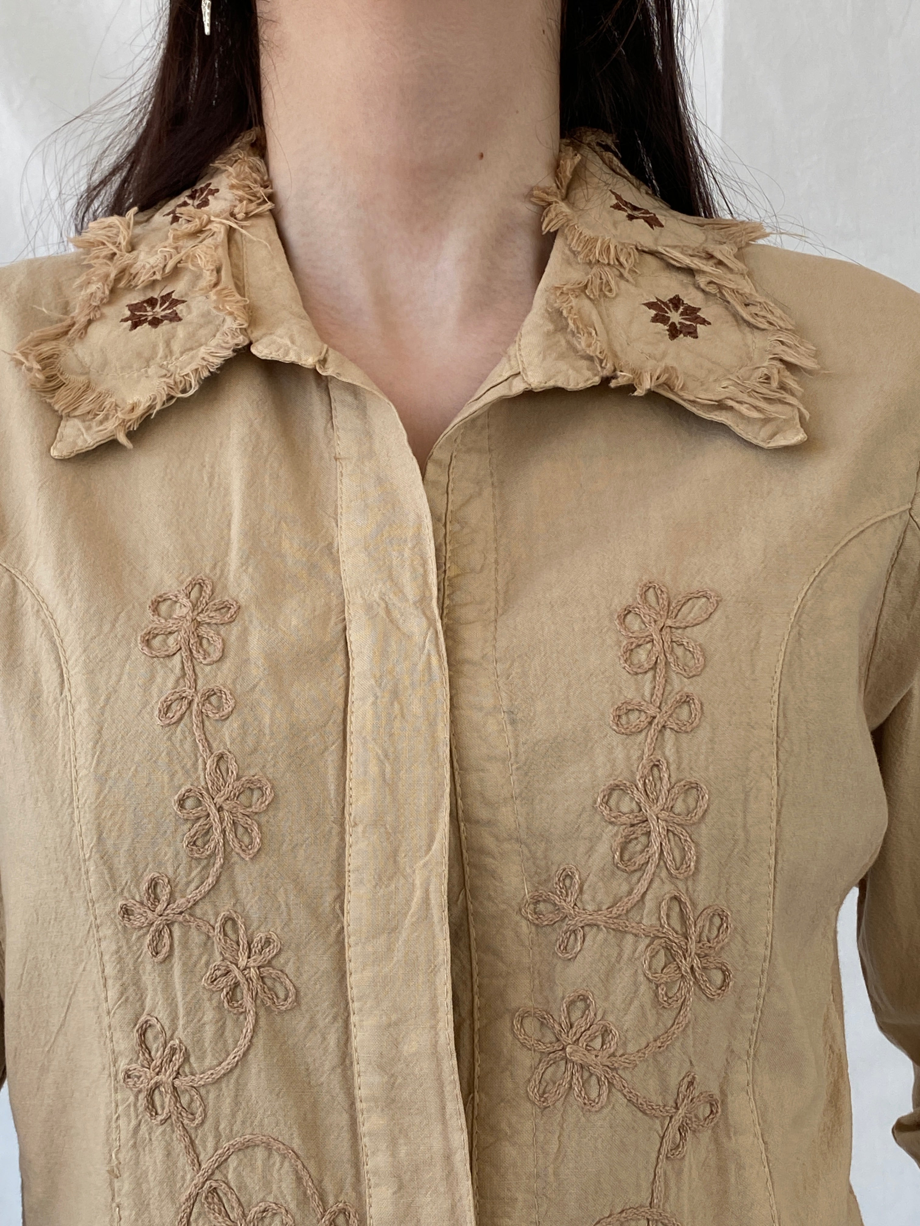 Unique Vintage Western Beige Floral Embroidered Frayed Patches Long Sleeve Button Up Women’s Shirt - M - Balagan Vintage Full Sleeve Shirt 00s, Ayah, full sleeve shirt, NEW IN, summer