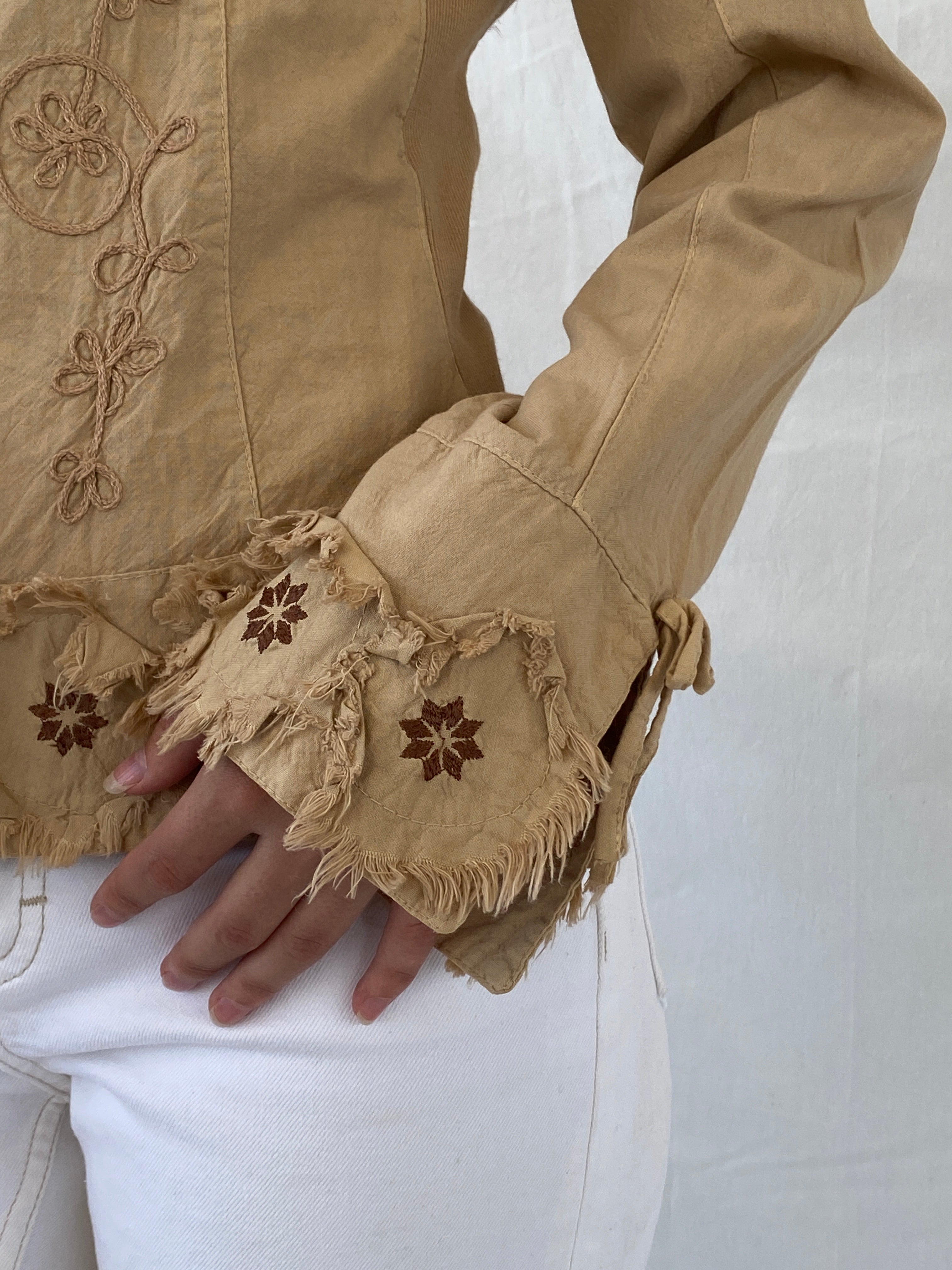 Unique Vintage Western Beige Floral Embroidered Frayed Patches Long Sleeve Button Up Women’s Shirt - M - Balagan Vintage Full Sleeve Shirt 00s, Ayah, full sleeve shirt, NEW IN, summer