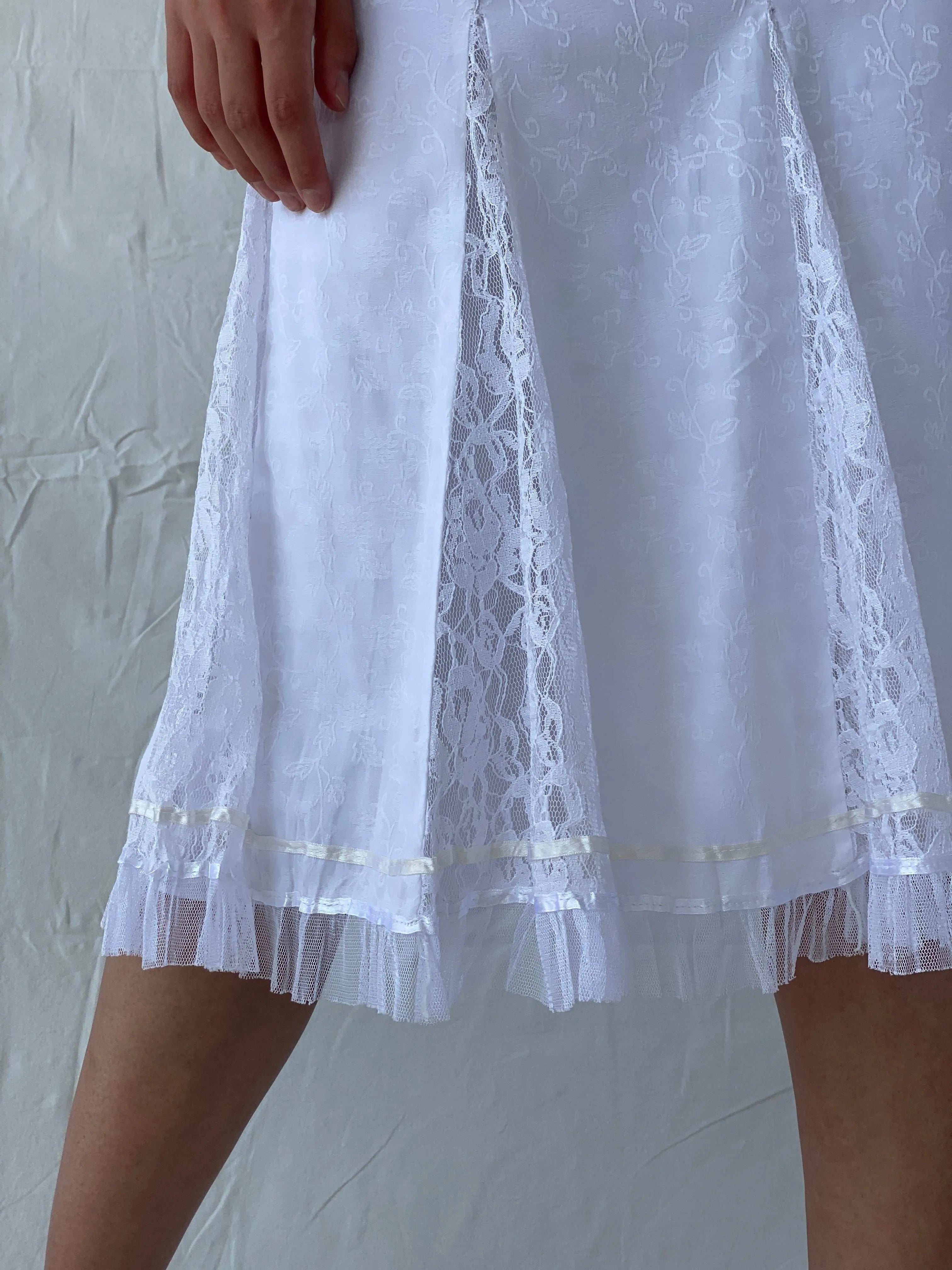 Vintage 00s Olabi Fashion Lace Blend White Midi Skirt - M - Balagan Vintage Midi Skirt 90s, floral skirt, midi skirt, Mira