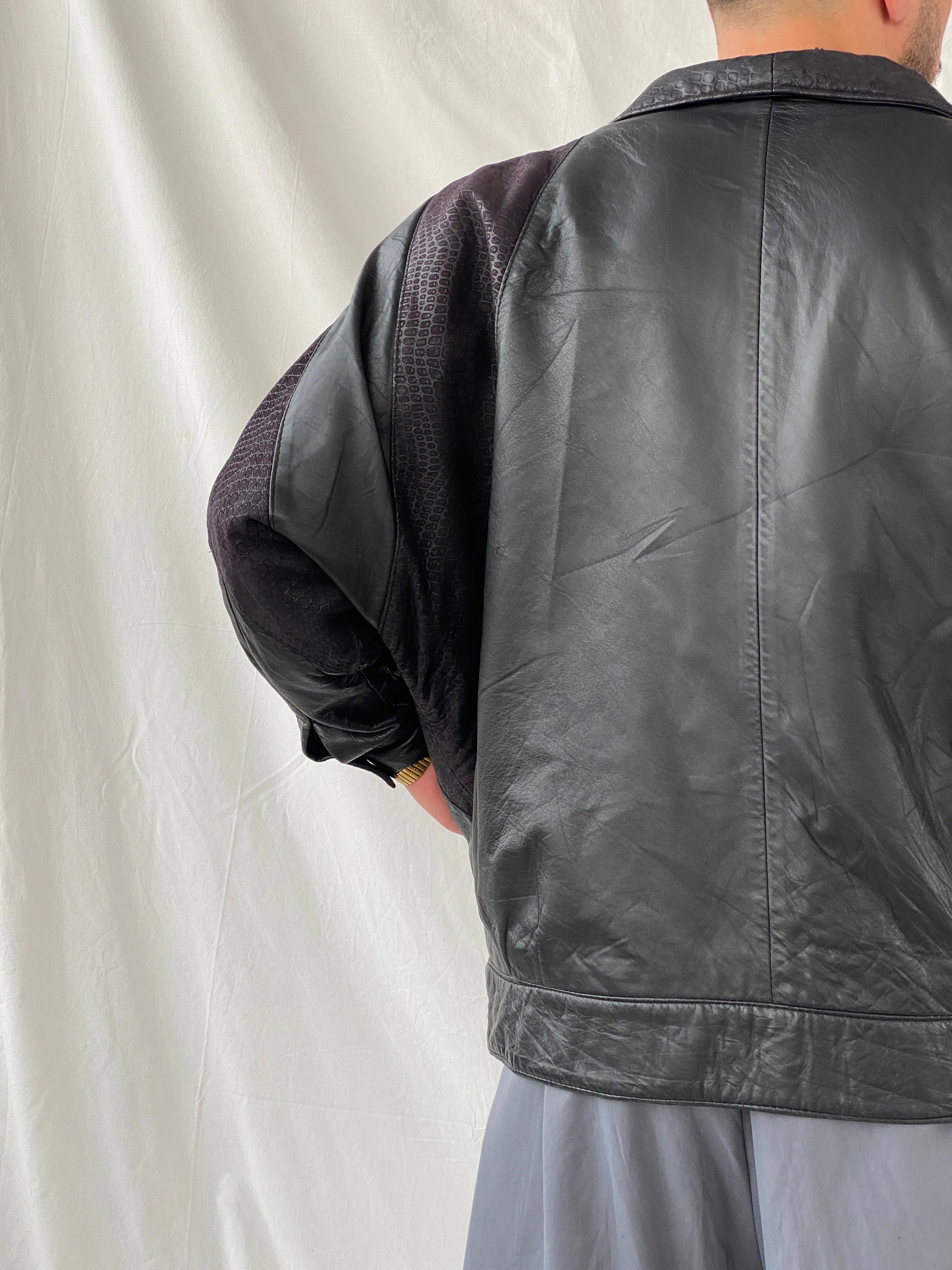 Vintage 70s Wm. Chris Genuine Leather Bomber Jacket With Snake Texture Details - M - Balagan Vintage Leather Jacket 90s, genuine leather, genuine leather jacket, Hamza, leather blazer, winter