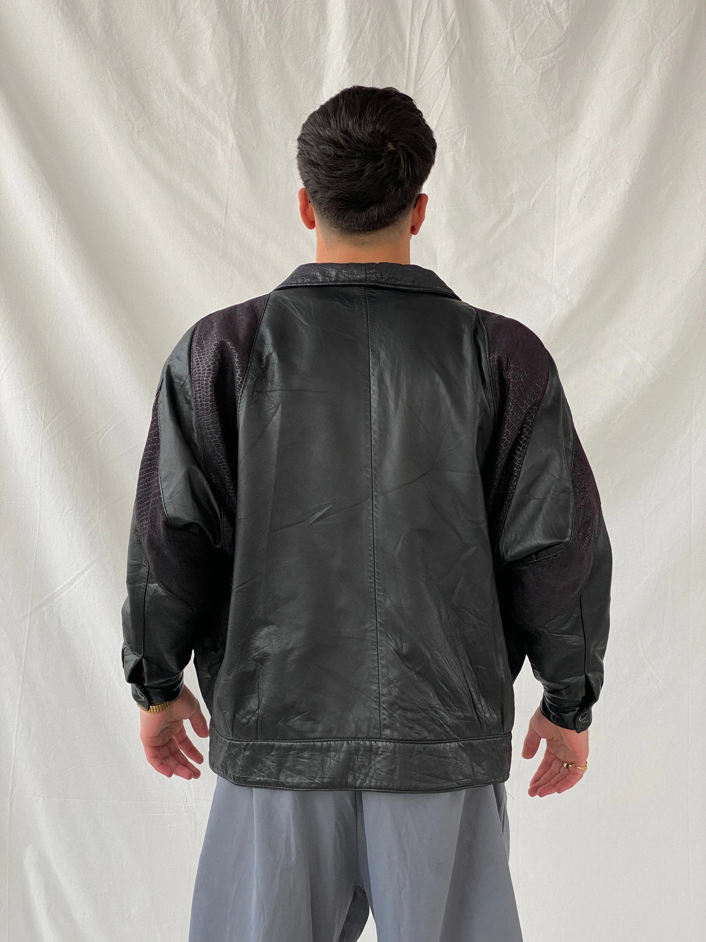 Vintage 70s Wm. Chris Genuine Leather Bomber Jacket With Snake Texture Details - M - Balagan Vintage Leather Jacket 90s, genuine leather, genuine leather jacket, Hamza, leather blazer, winter
