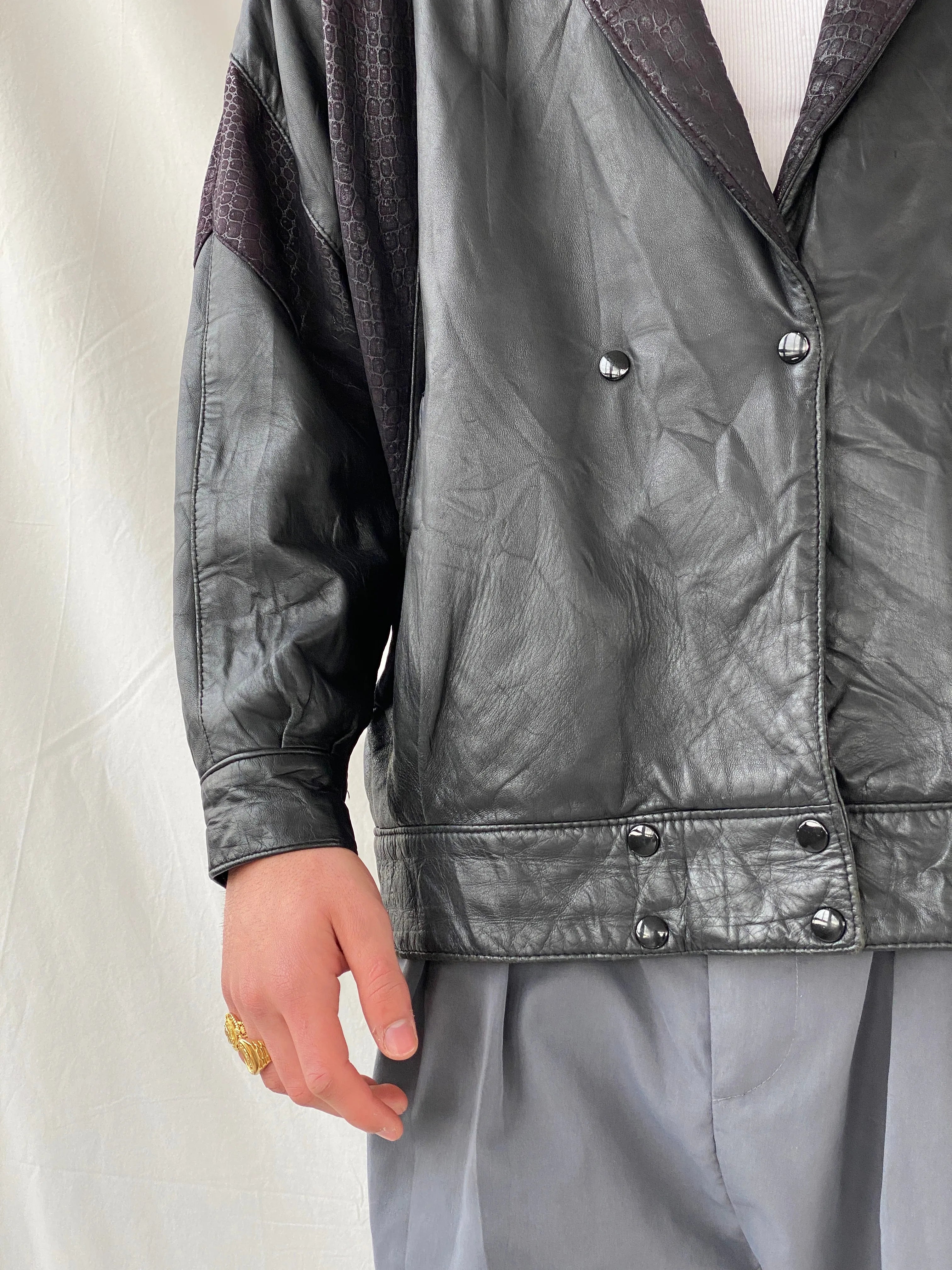 Vintage 70s Wm. Chris Genuine Leather Bomber Jacket With Snake Texture Details - M - Balagan Vintage Leather Jacket 90s, genuine leather, genuine leather jacket, Hamza, leather blazer, winter