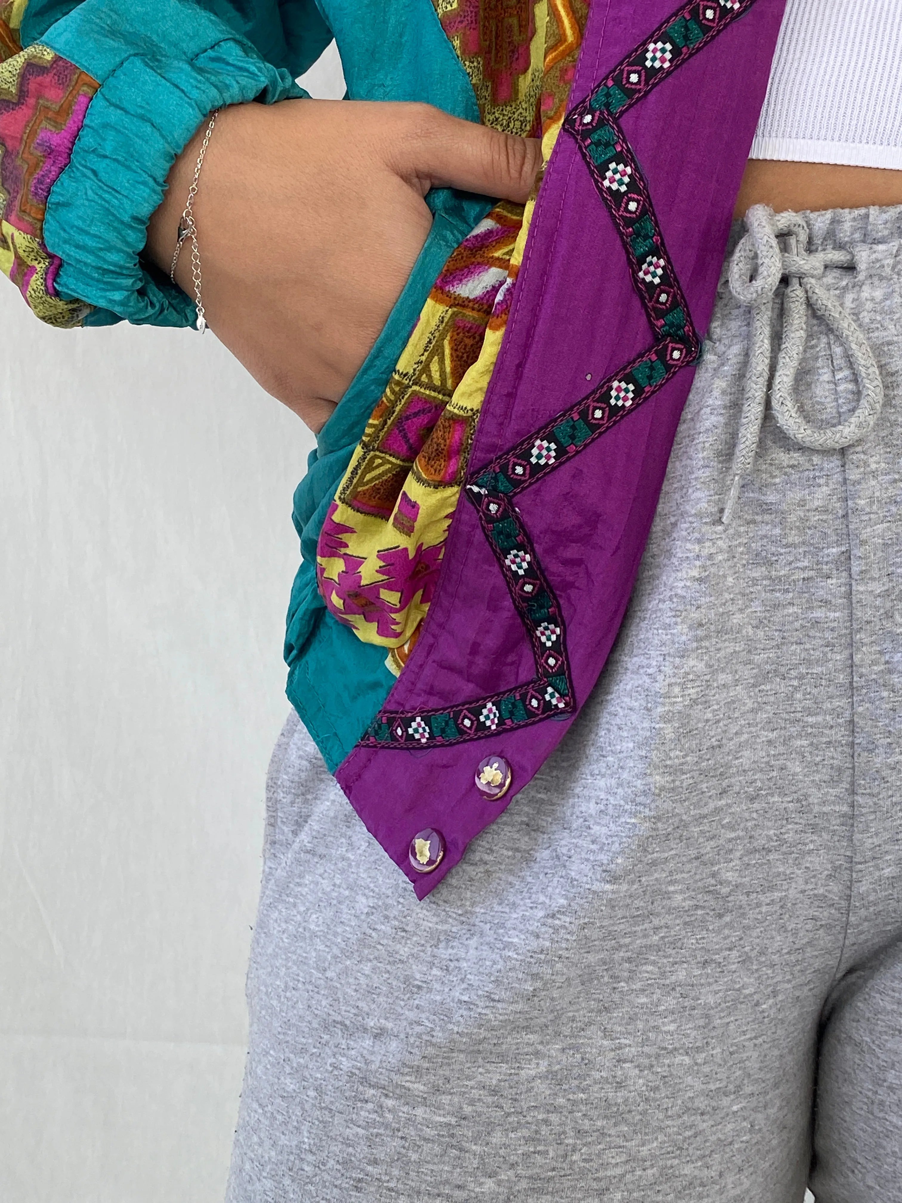 Vintage 80s/90s Lavon by Cheerful Corp Green Tribal Print Windbreaker Track Jacket - S - Balagan Vintage Windbreaker Jacket Coats&Jackets, Dina, windbreaker, windbreaker jacket, Women's Windbreaker Jackets
