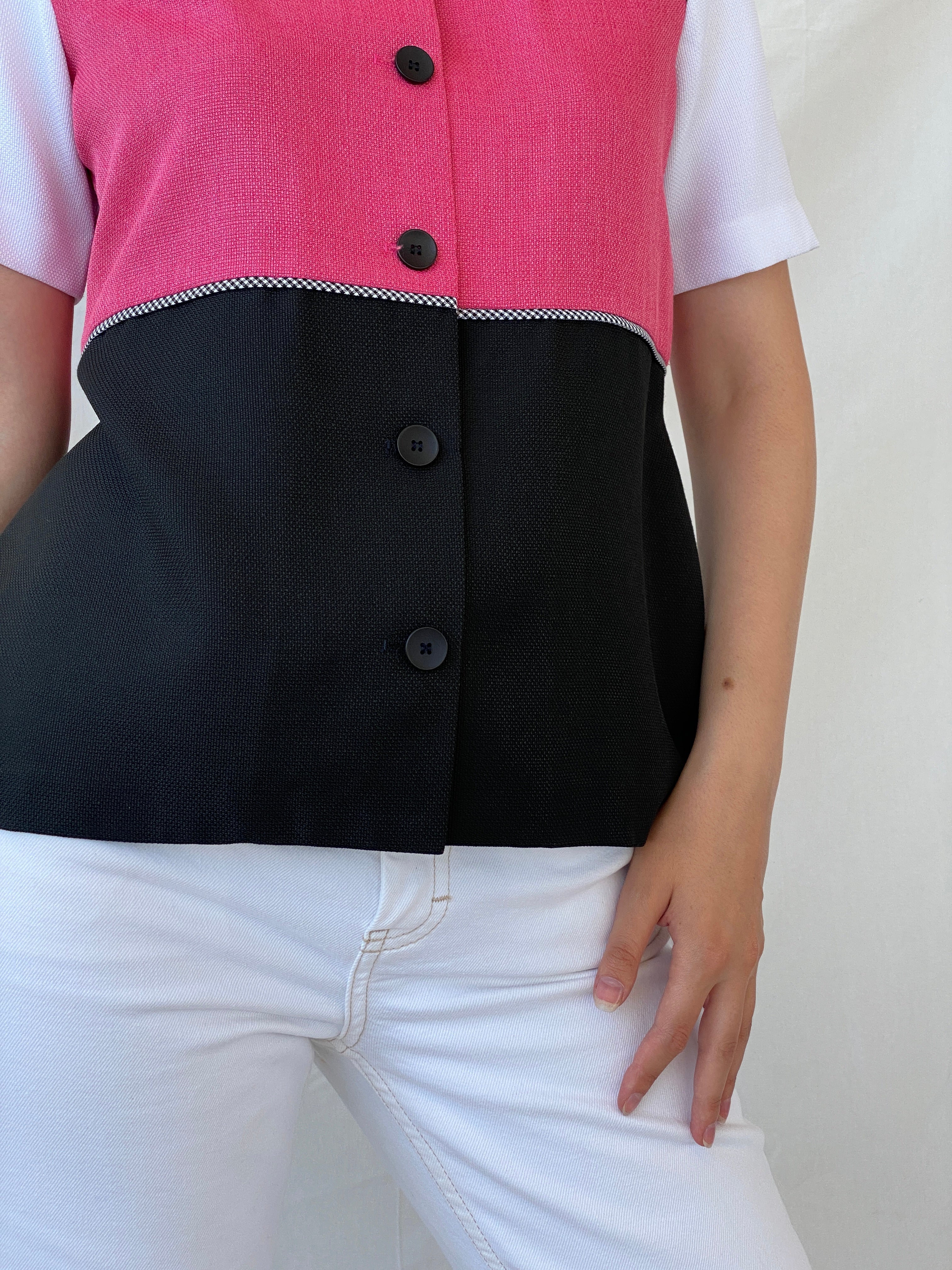 Vintage 90s Alfred Dunner White Pink Black Striped Women’s Padded Short Sleeve Heavy Shirt - M - Balagan Vintage Half Sleeve Shirt 00s, Ayah, cotton shirt, half sleeve shirt, NEW IN, shirt, women shirt
