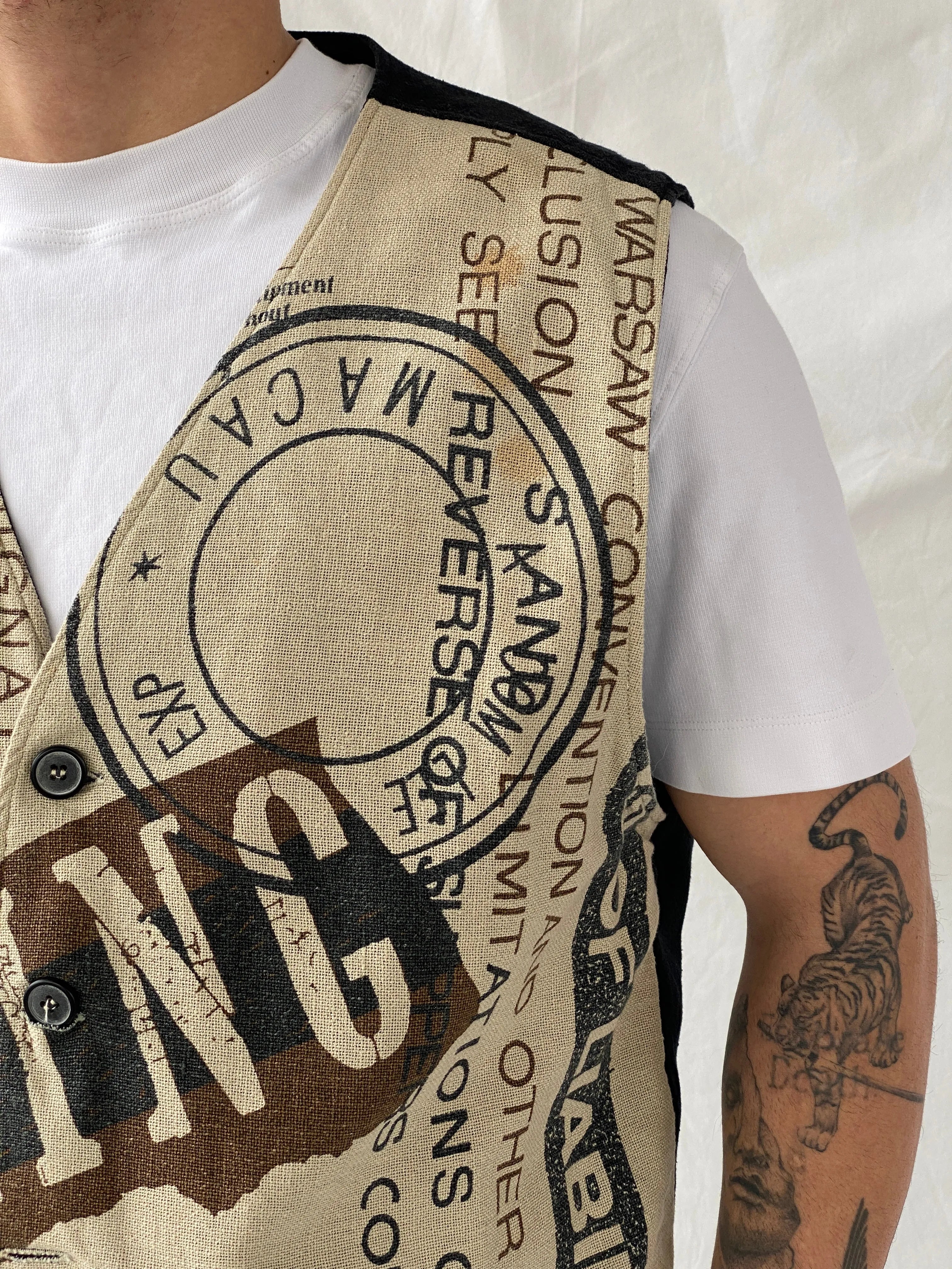 Vintage 90s Camel Collection Beige Printed Vest - L - Balagan Vintage Vest 90s, Hamza, vest, winter
