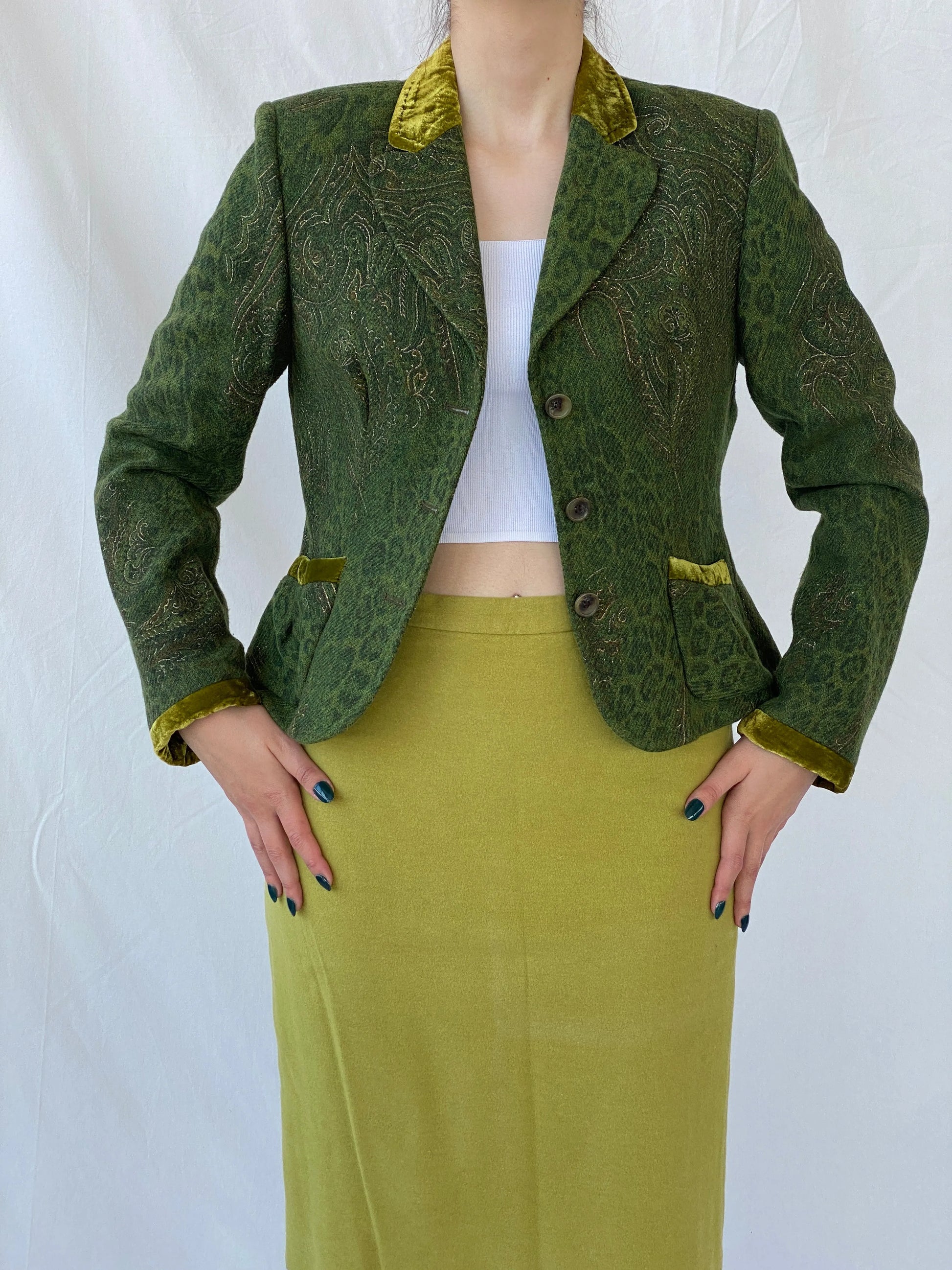 Vintage 90s Ever Green With Velvet Details Blazer - M - Balagan Vintage Blazer 90s, Ayah, blazer, winter