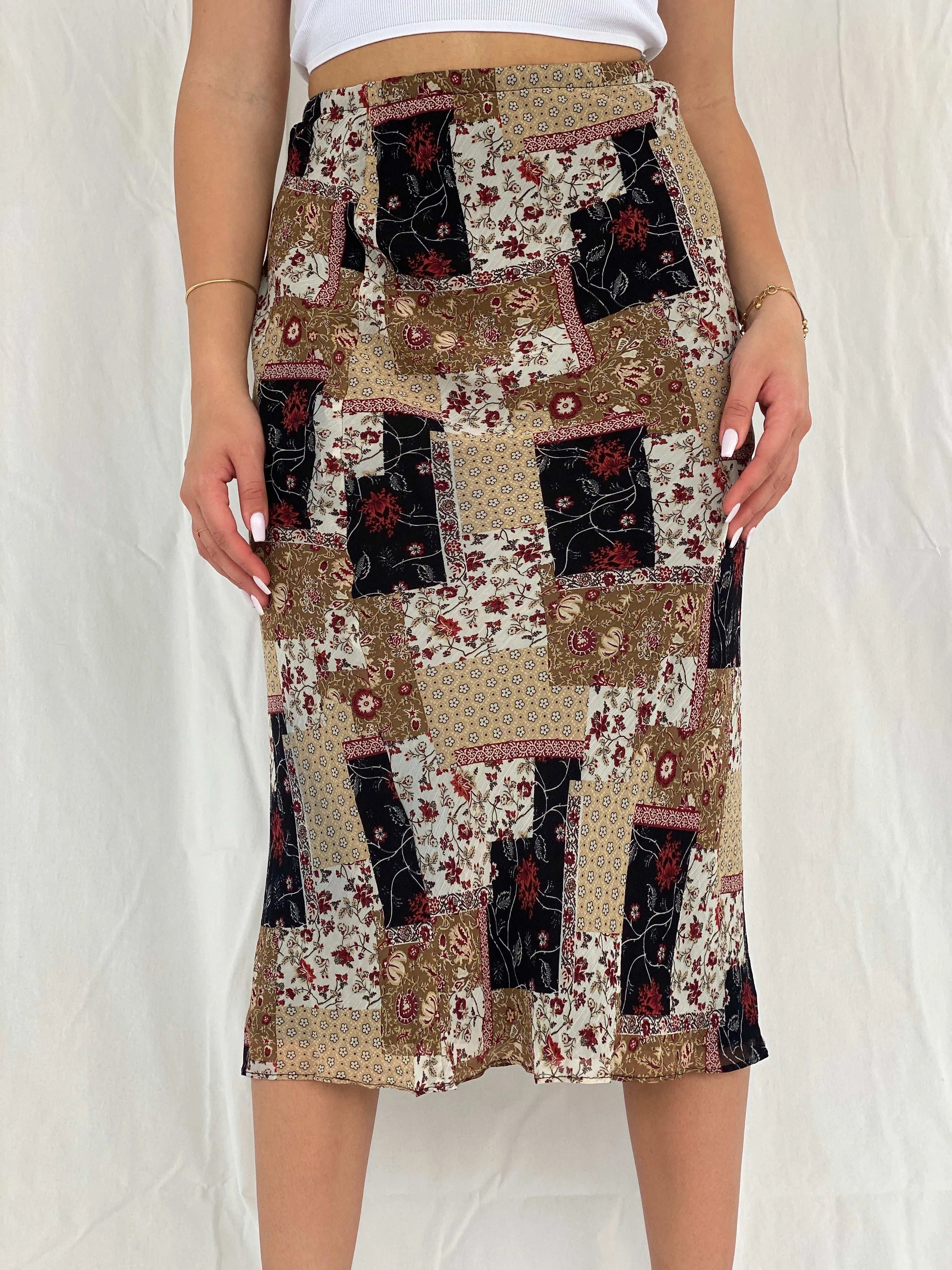 Vintage 90s Floral Patchwork Print Midi Skirt - Size S - Balagan Vintage Midi Skirt 00s, 90s, floral, floral skirt, midi skirt, Rama