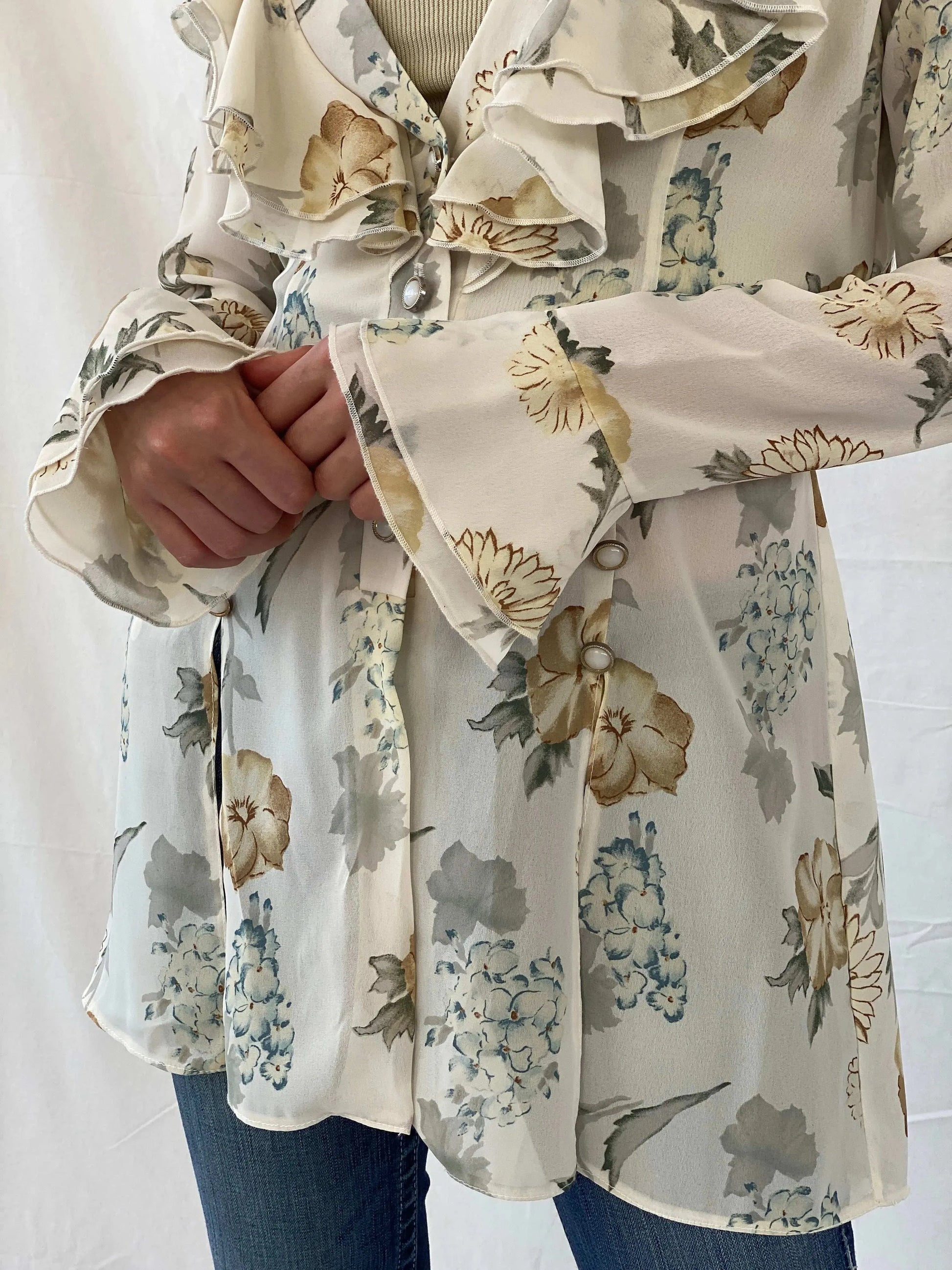 Vintage 90s Hanny London Semi Sheer Floral Cardigan with Ruffled Collar - L - Balagan Vintage Cardigan 00s, 90s, Mira, Office core, women top