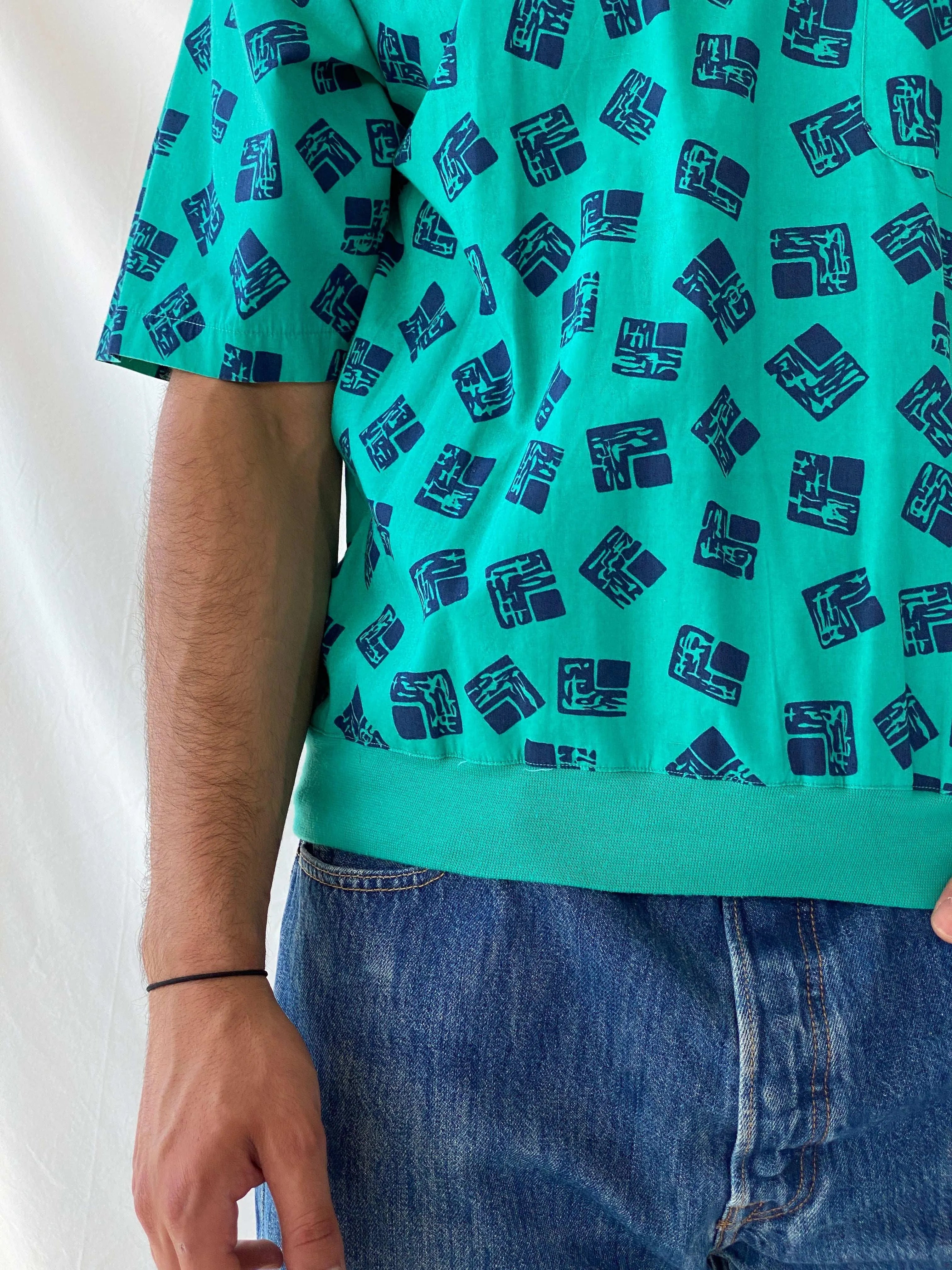 Vintage 90s IMPRINTS Men's Green Oversized Short-Sleeve Top - M - Balagan Vintage Half Sleeve Top 90s, graphic top, men top, Ramez