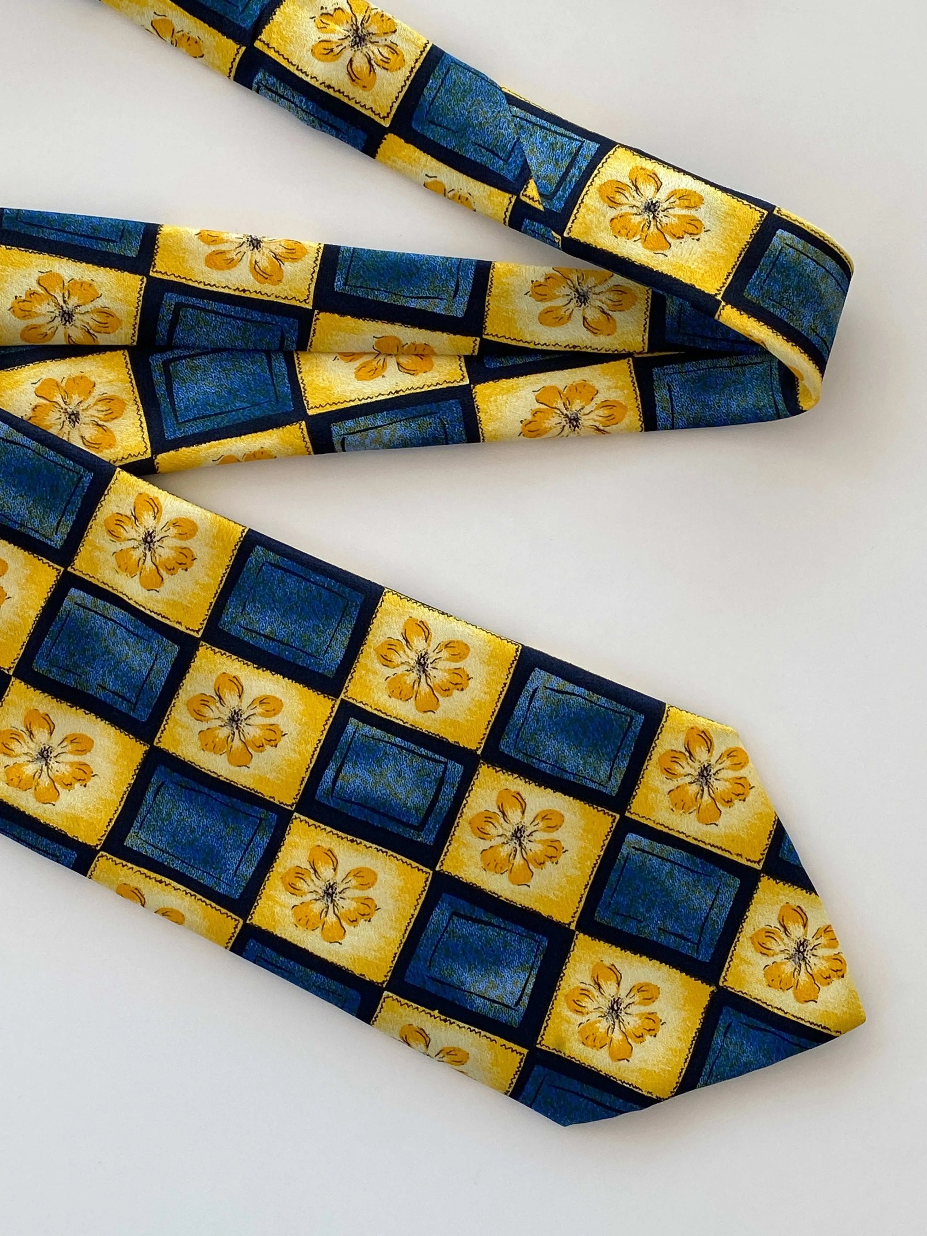 Vintage 90s Kartel Floral Print Tie - Balagan Vintage Ties 90s, print, printed tie, tie, ties, vintage, vintage tie