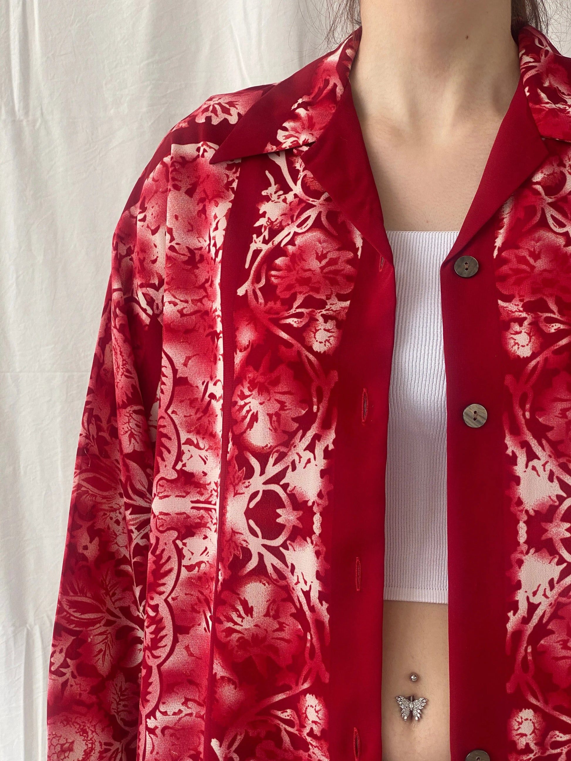 Vintage 90s Le Caviar Red & White Floral Full Sleeve Women’s Shirt - M - Balagan Vintage Full sleeve Shirt 00s, Ayah, floral shirt, shirt, women shirt