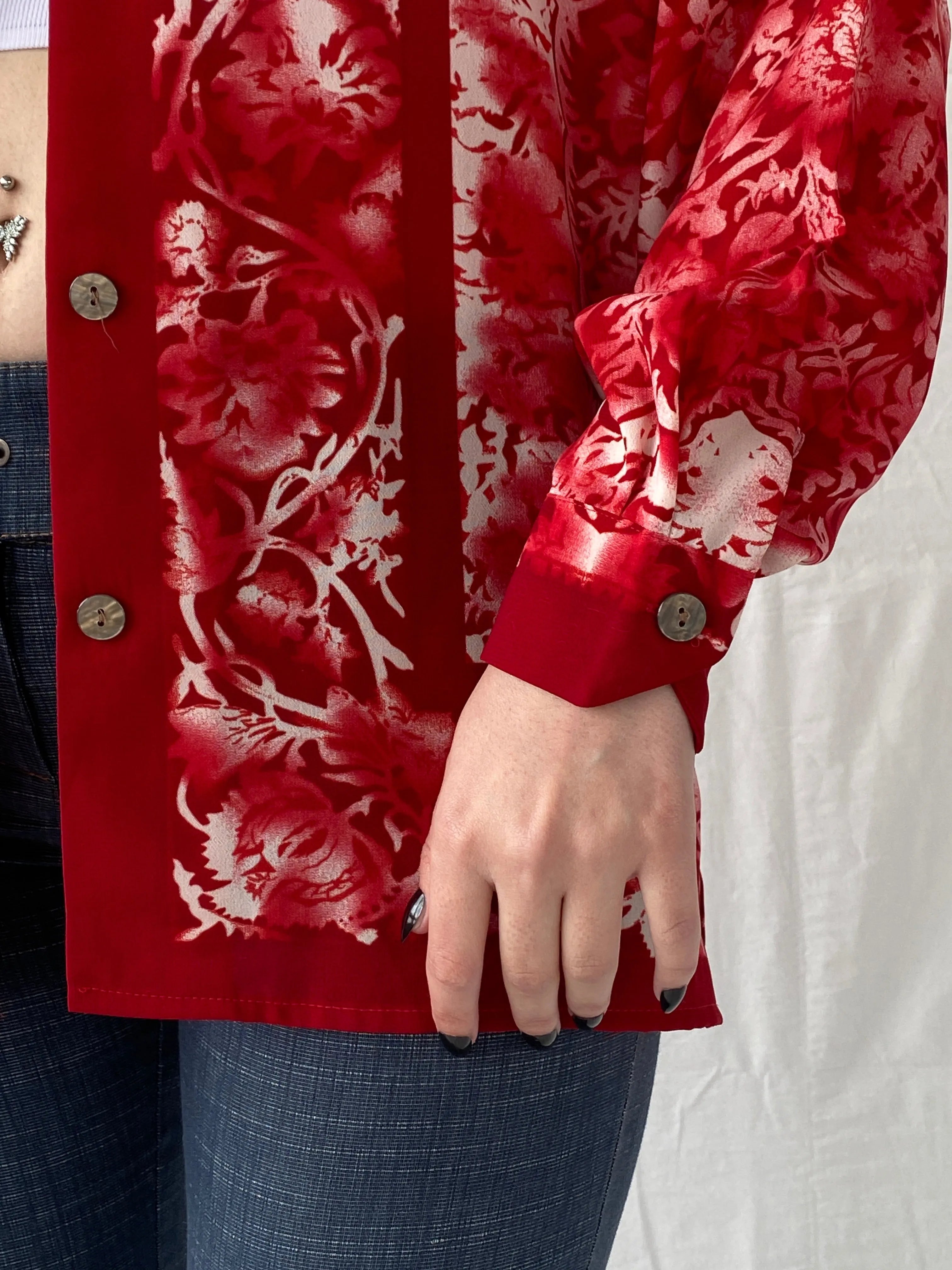 Vintage 90s Le Caviar Red & White Floral Full Sleeve Women’s Shirt - M - Balagan Vintage Full sleeve Shirt 00s, Ayah, floral shirt, NEW IN, shirt, women shirt