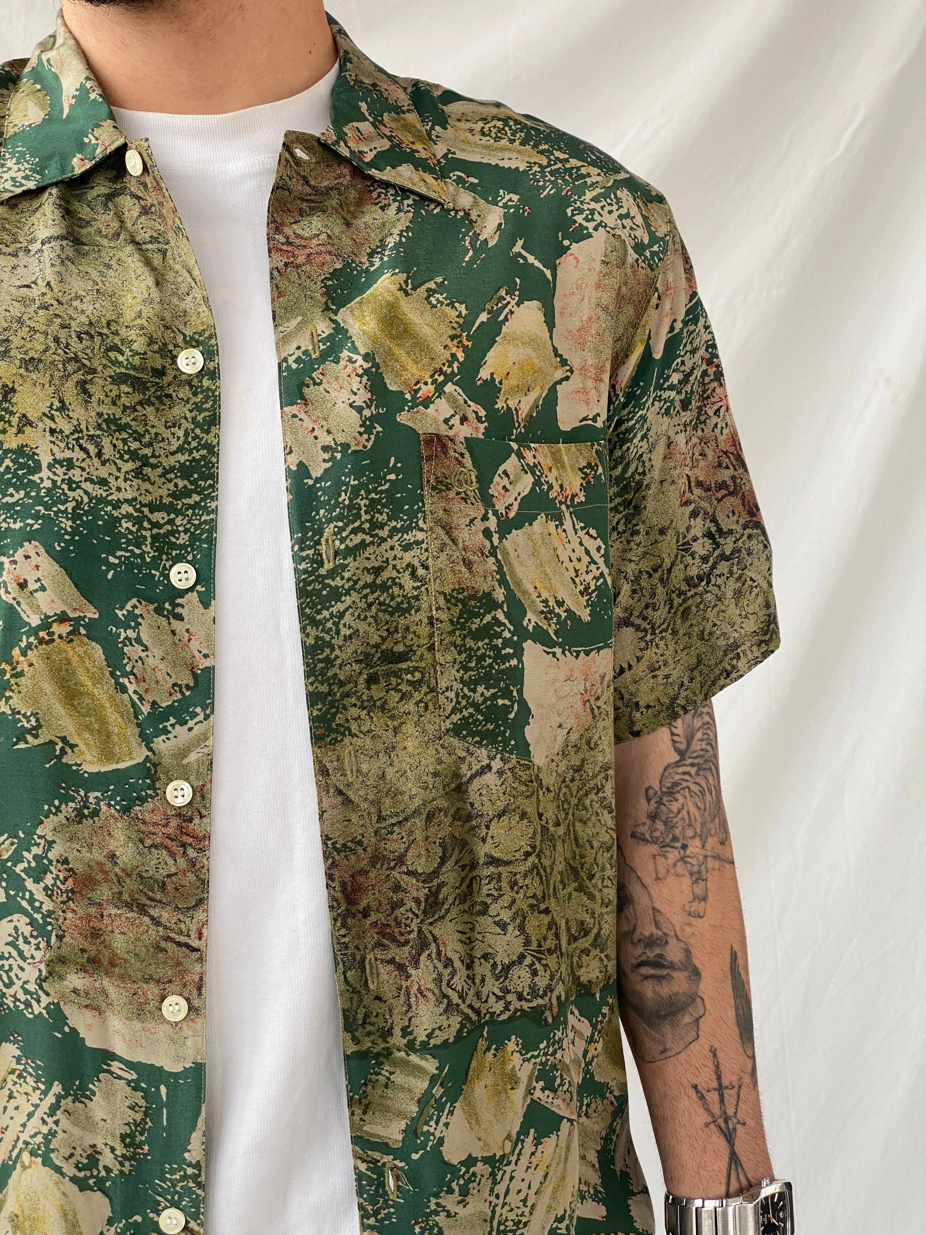Vintage 90s Oleg Cassini Green Half Sleeve Men‘s Shirt - M - Balagan Vintage Half Sleeve Top 90s, half sleeve shirt, Hamza, mens shirt, winter