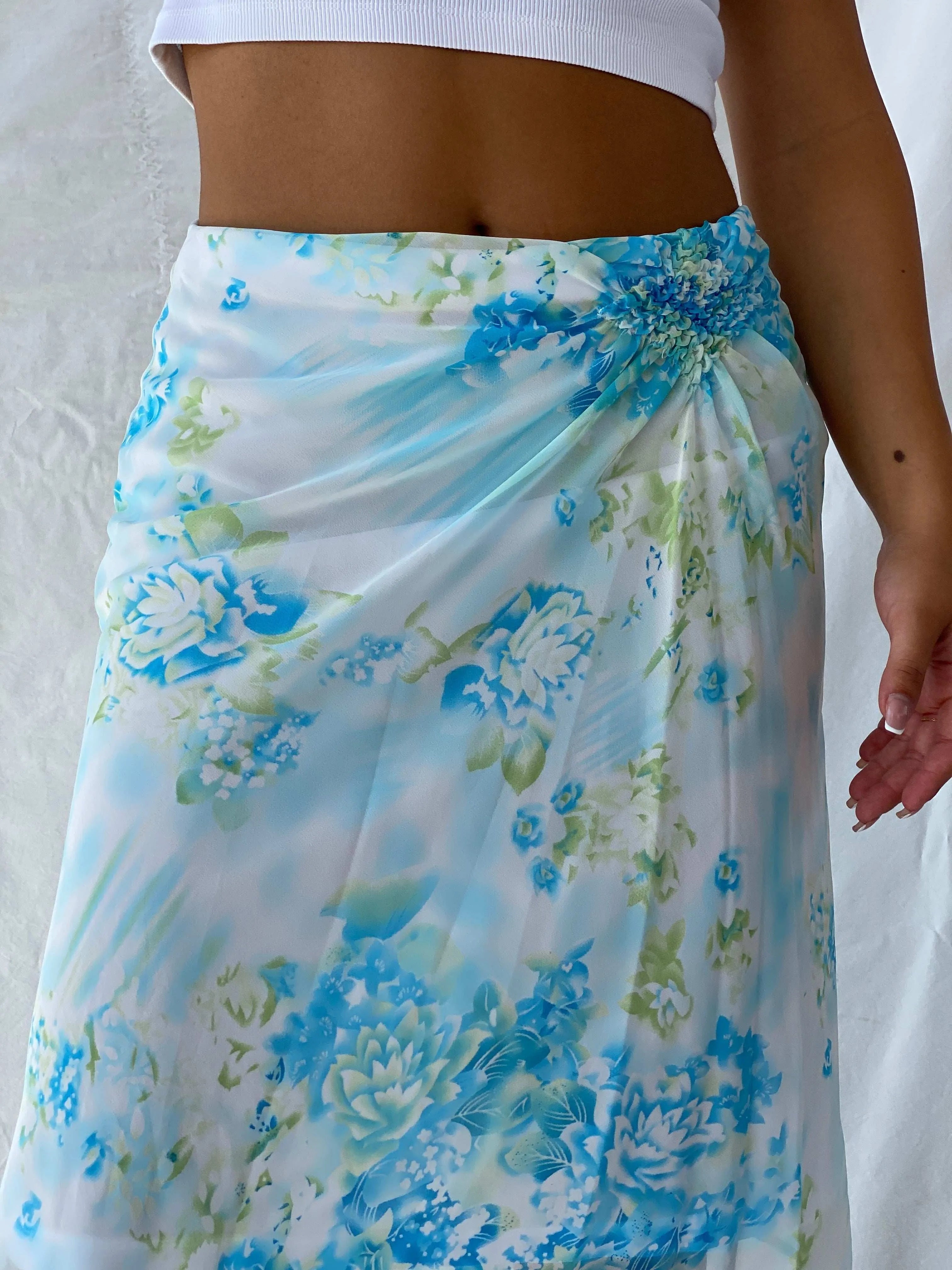 Vintage 90s This Aqua Blue Floral Sheer Chiffon Midi Skirt - M - Balagan Vintage Midi Skirt 00s, Lana, midi skirt, summer