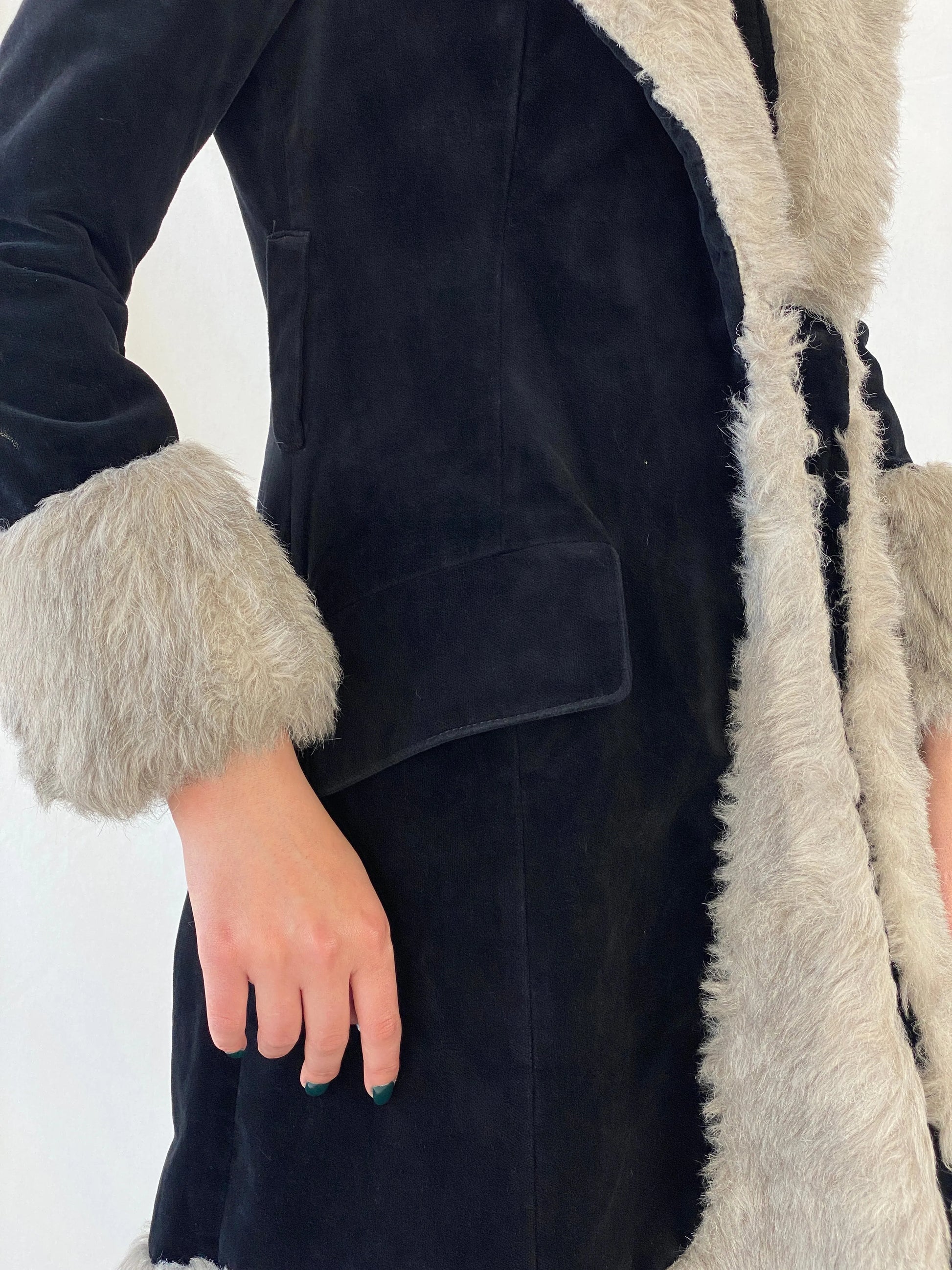 Vintage 90s Wild Rose Penny Lane Black Faux Grey Fur Afghan Style Coat - M - Balagan Vintage Coat 00s, Afghan style, Ayah, coat, Coats&Jackets, consignment, Janan, vintage coat, winter, Women's Coats