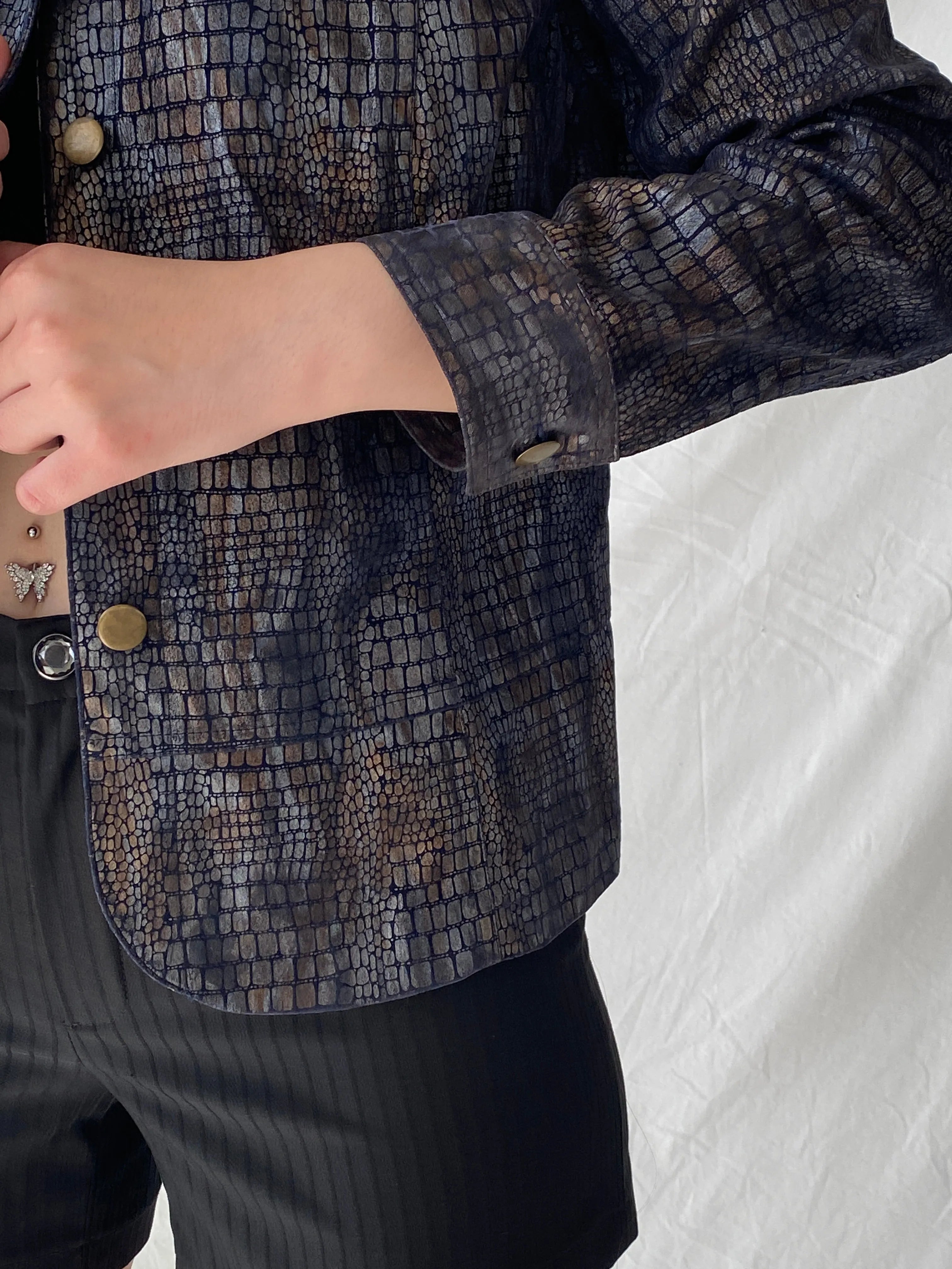 Vintage Bamboo Traders Petite Metallic Denim Snake Print Women’s Buttoned Blazer Jacket - L - Balagan Vintage Denim Jacket 00s, Ayah, Coats&Jackets, denim, denim jacket, winter, Women's Denim Jackets