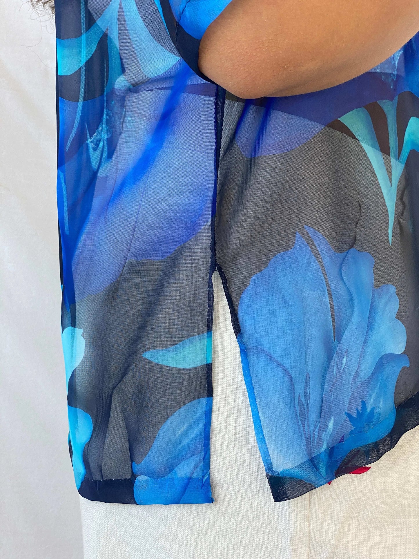 Vintage Blue Floral Sheer Chiffon Half-Sleeve Shirt - XL - Balagan Vintage Half Sleeve Shirt 00s, 90s, Dina, half sleeve shirt, sheer, sheer shirt
