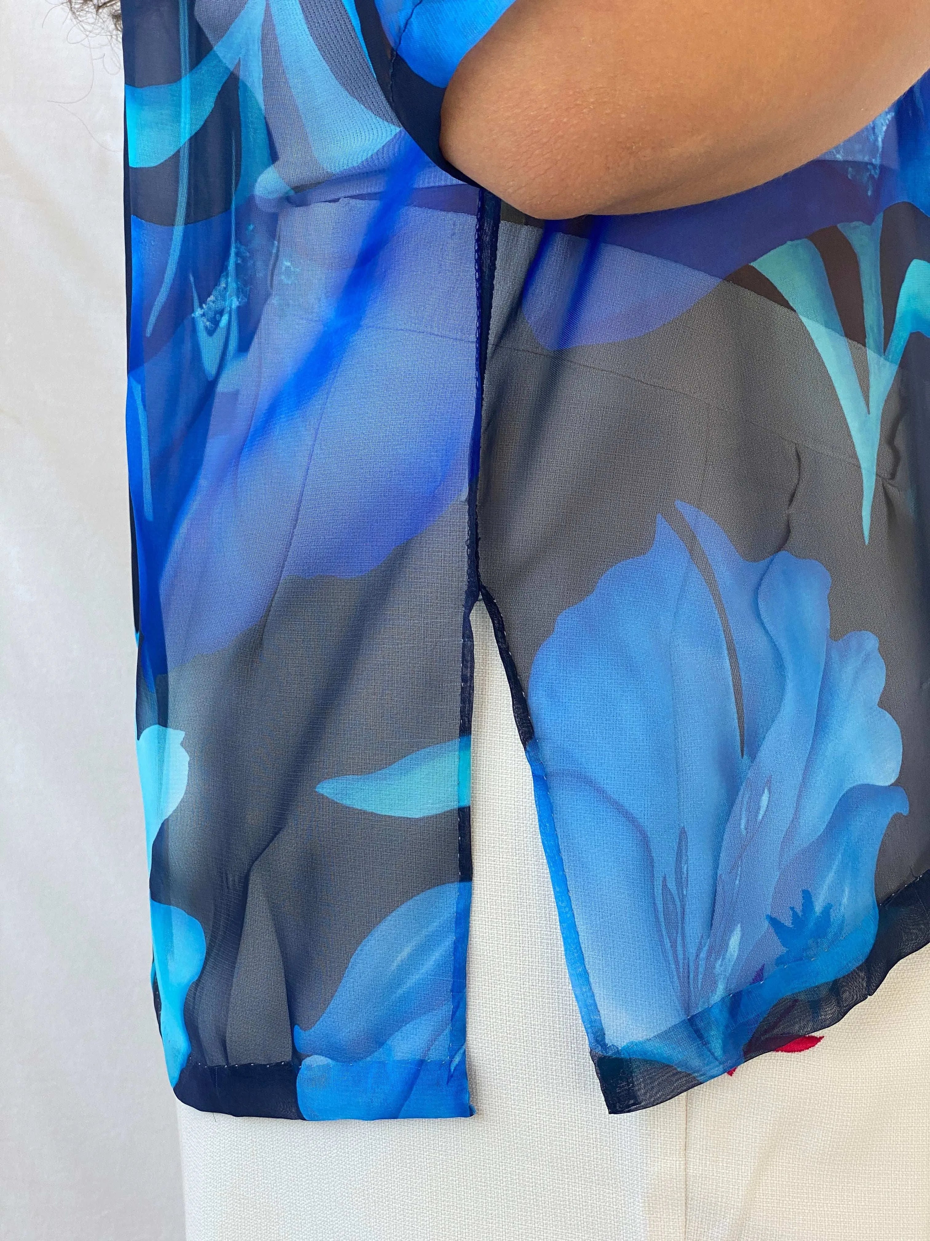 Vintage Blue Floral Sheer Chiffon Half-Sleeve Shirt - XL - Balagan Vintage Half Sleeve Shirt 00s, 90s, Dina, half sleeve shirt, sheer, sheer shirt