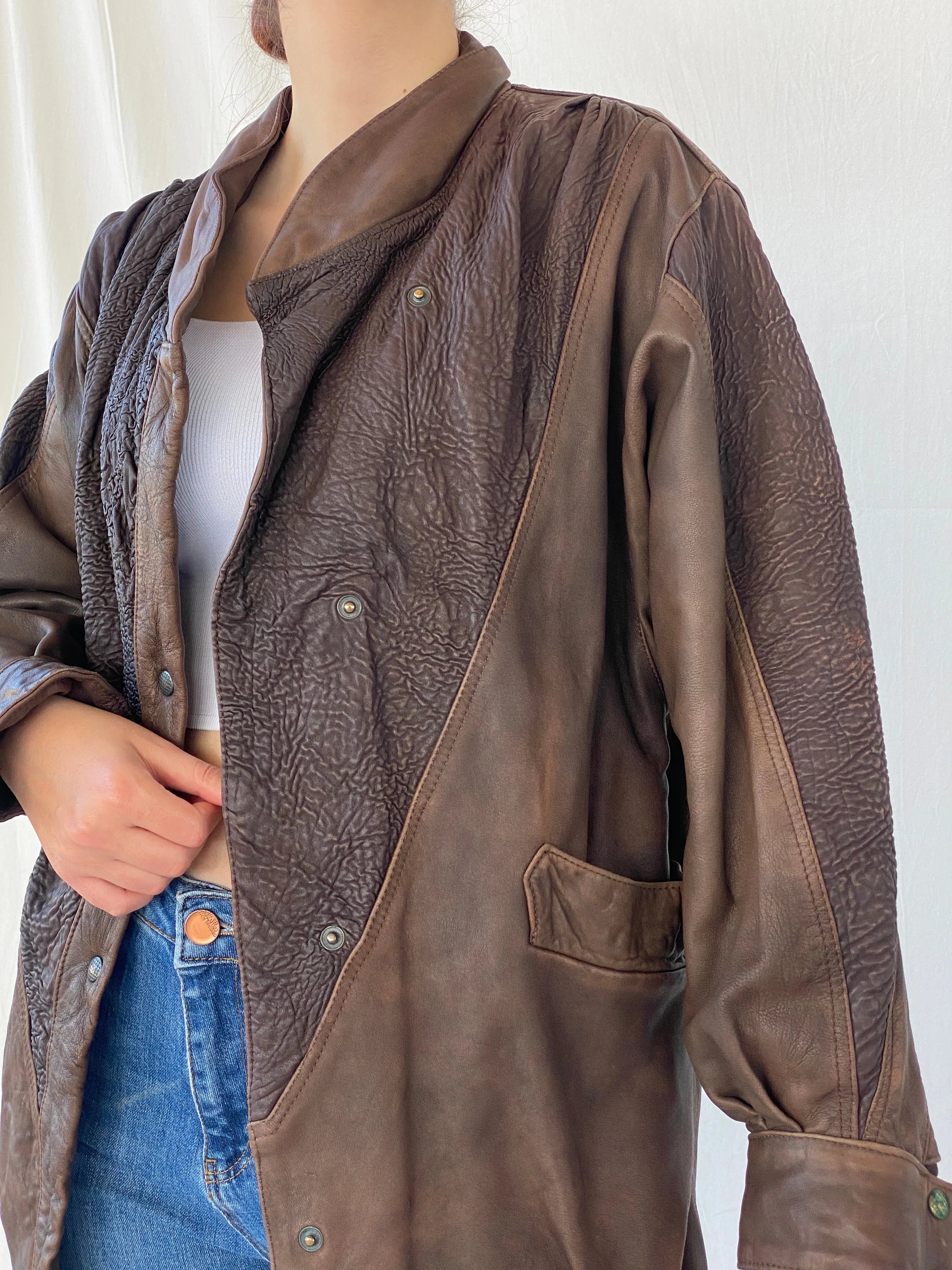 Vintage Brown Genuine Leather Cow Girl Coat with Ruched Details - M - Balagan Vintage Coat 00s, Ayah, brown leather, coat, Coats&Jackets, genuine leather, leather, leather coat, Women's Coats, Women's Leather Jackets