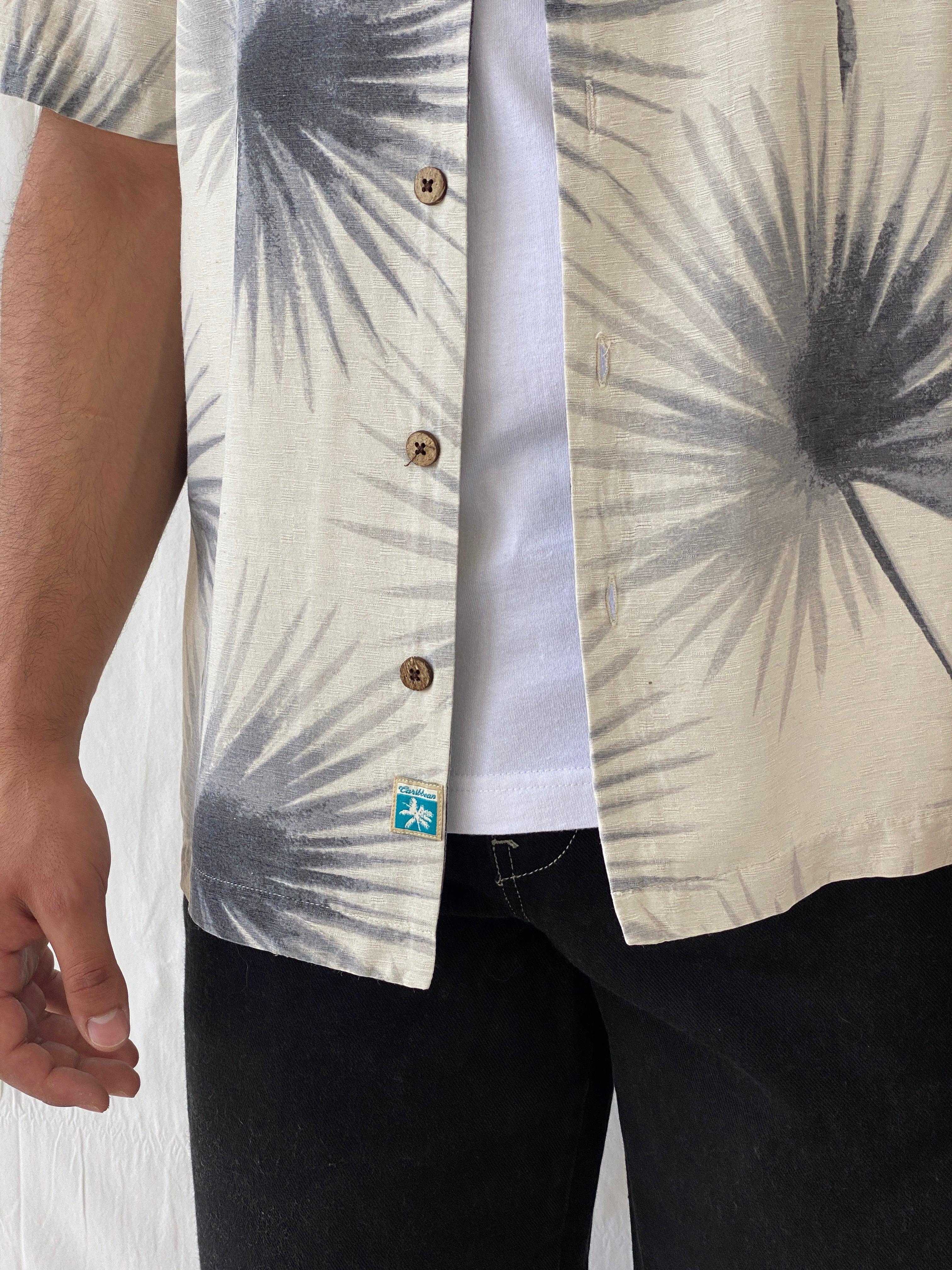 Vintage Caribbean Hawaiian Short Sleeve Button Up Men’s Silk Shirt - XL - Balagan Vintage Half Sleeve Shirt 90s, half sleeve shirt, Hawaiian shirt, mens shirt, printed shirt, Ramez, silk, silk shirt