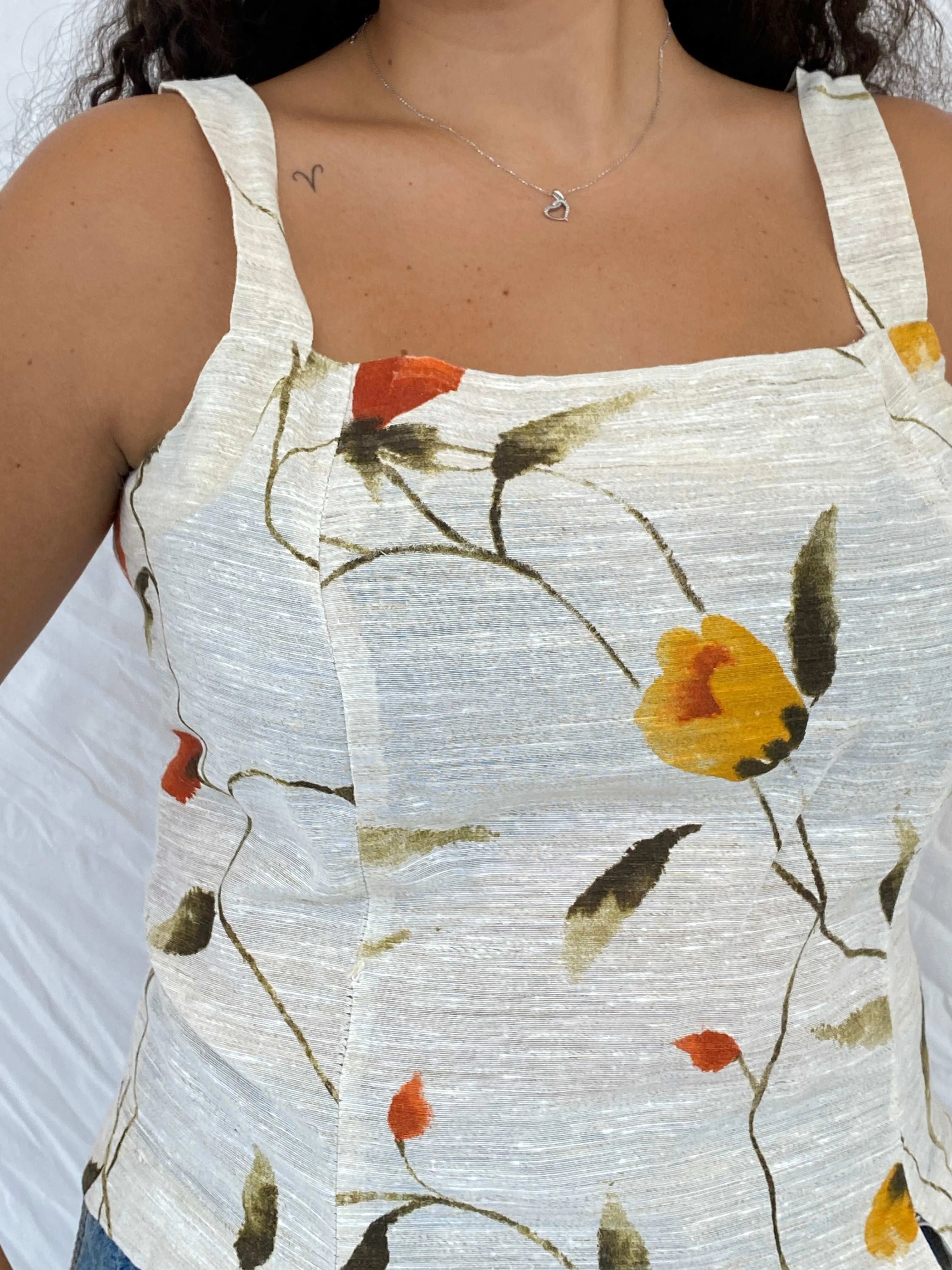Vintage Carla Berti Linen Floral Top - Size XL - Balagan Vintage Sleeveless Top 00s, 90s, Dina, floral top, sleeveless top