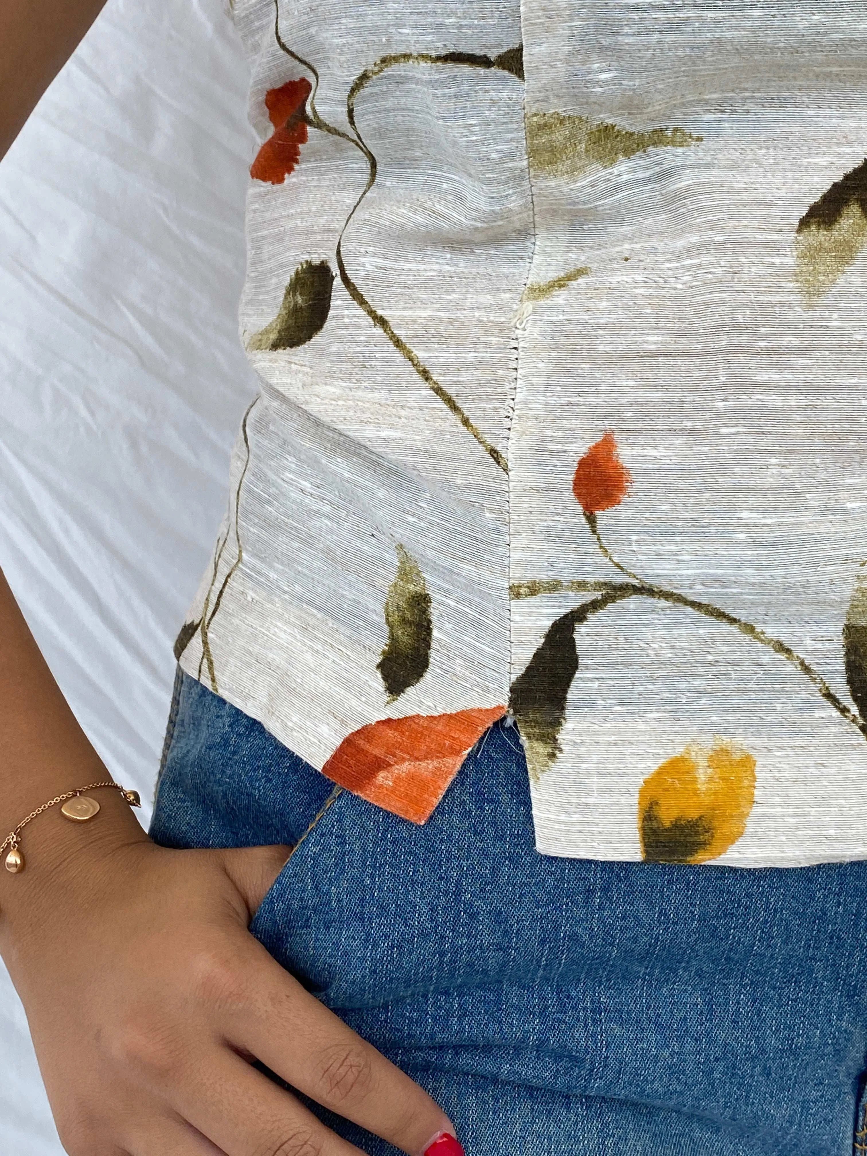 Vintage Carla Berti Linen Floral Top - Size XL - Balagan Vintage Sleeveless Top 00s, 90s, Dina, floral top, sleeveless top