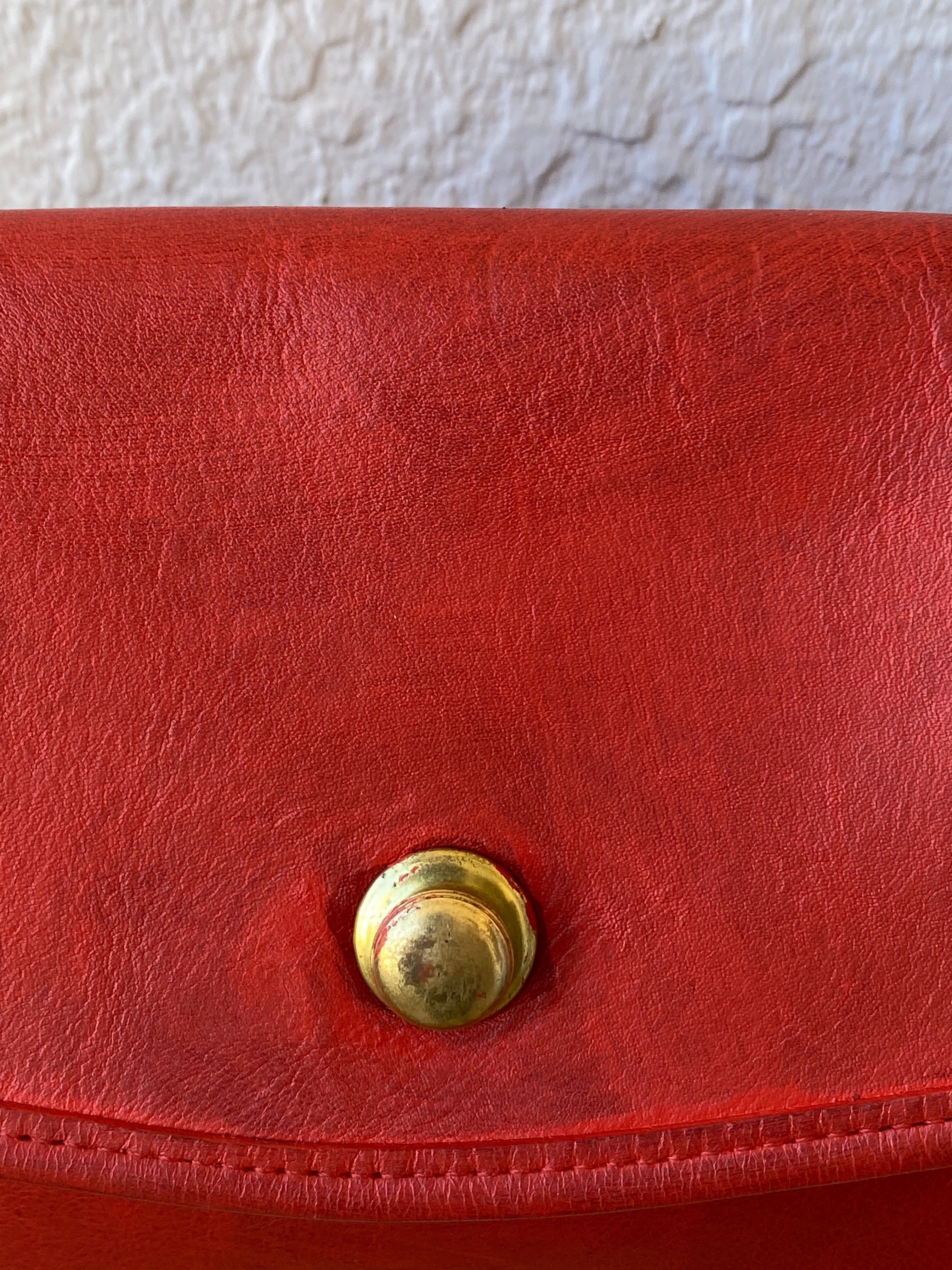 Vintage Classic Coach Chrystie Flap Red Leather Cross Body Bag - Balagan Vintage Cross Body Bag 00s, 90s, bag, consignment, NEW IN, Rand, shoulder bag, summer, Y2K
