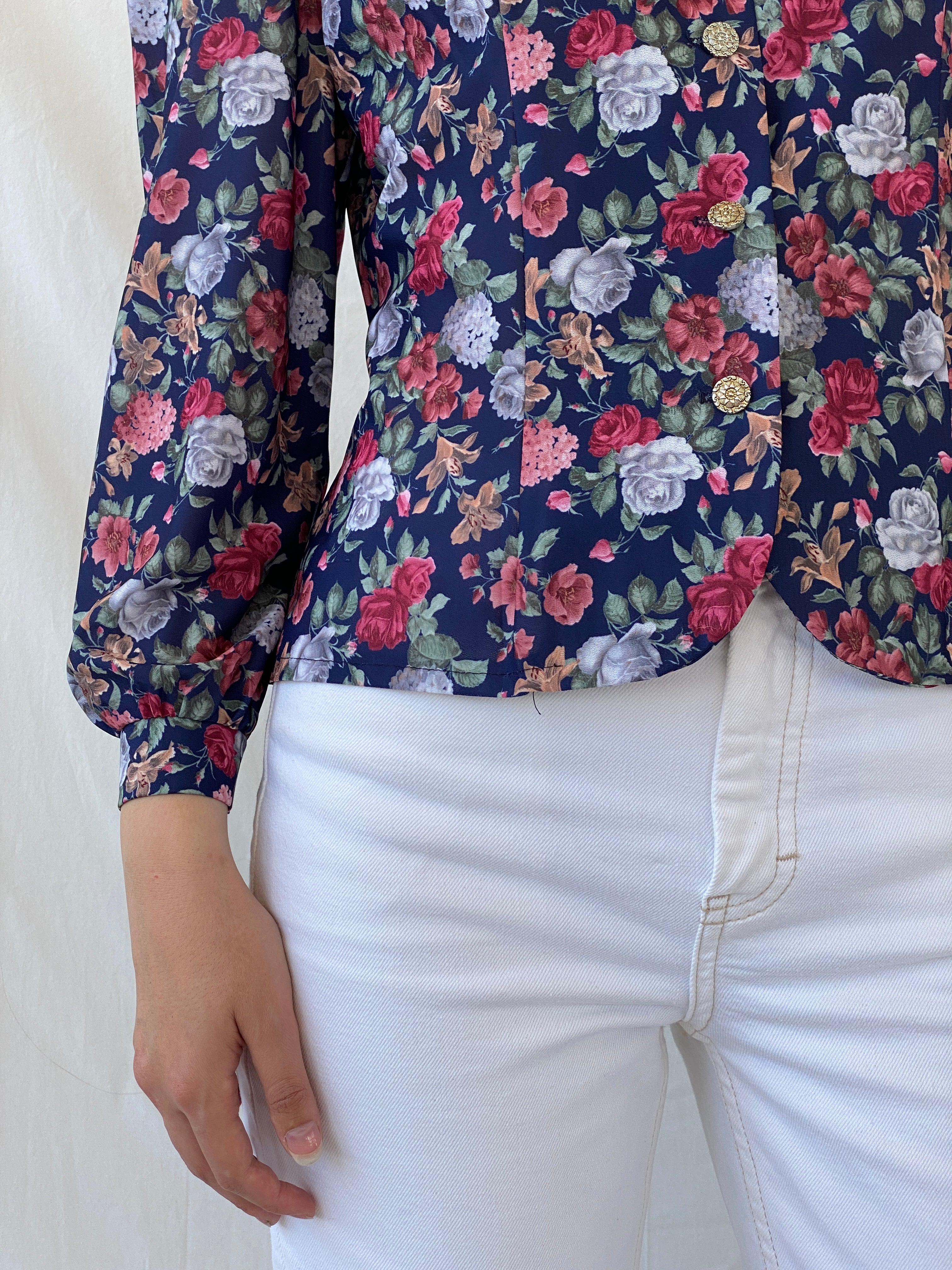 Vintage DEBENHAMS Navy Red Floral Silver Buttoned Women’s Long Sleeve Shirt - L - Balagan Vintage Full sleeve Shirt 00s, Ayah, floral, floral shirt, full sleeve shirt, NEW IN, shirt, women shirt