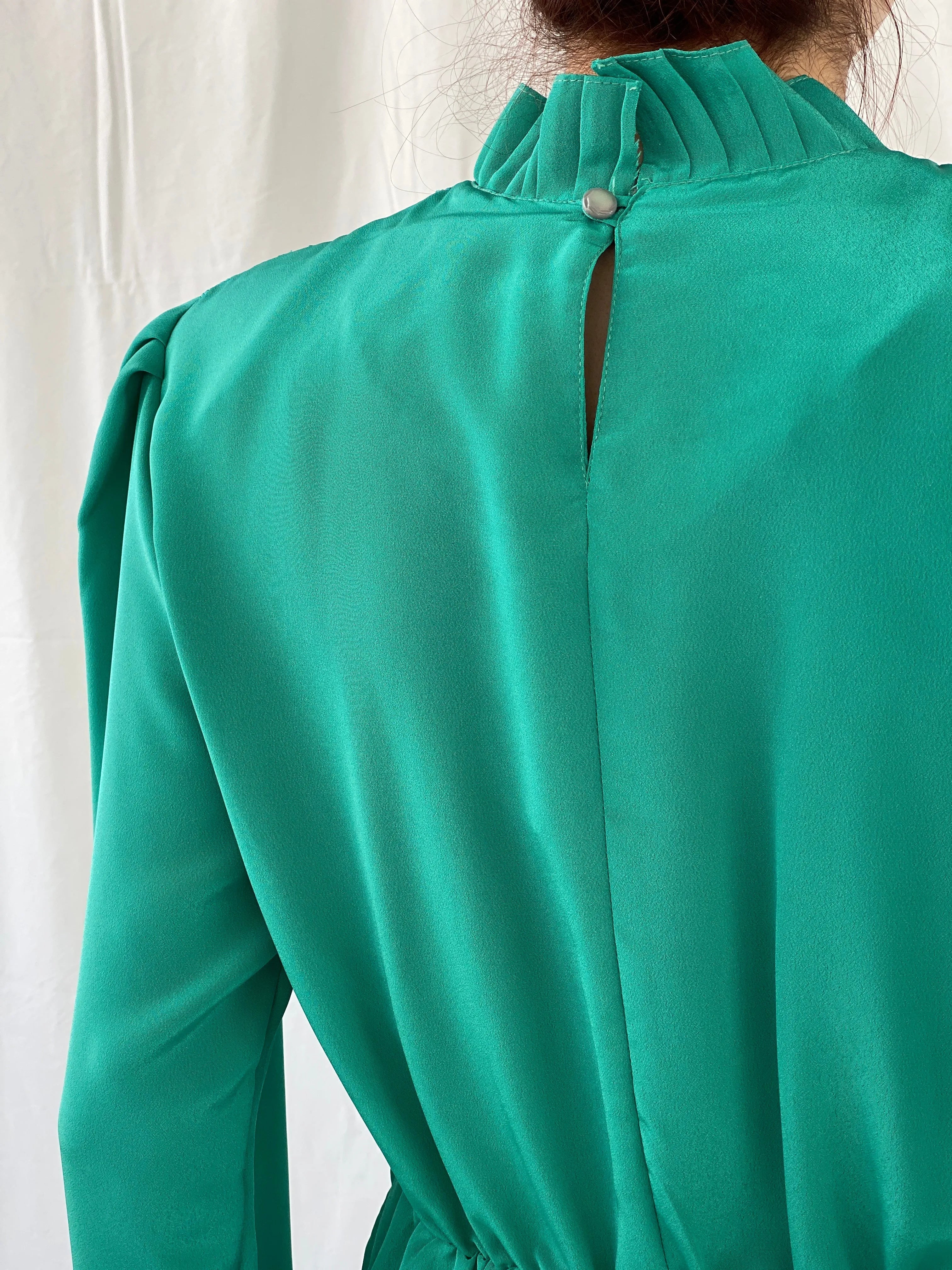 Vintage Doruk Green Embellished Padded Shoulders Long Sleeve Satin Blouse - L - Balagan Vintage Full sleeve Shirt 00s, Ayah, full sleeve shirt, shirt, women shirt