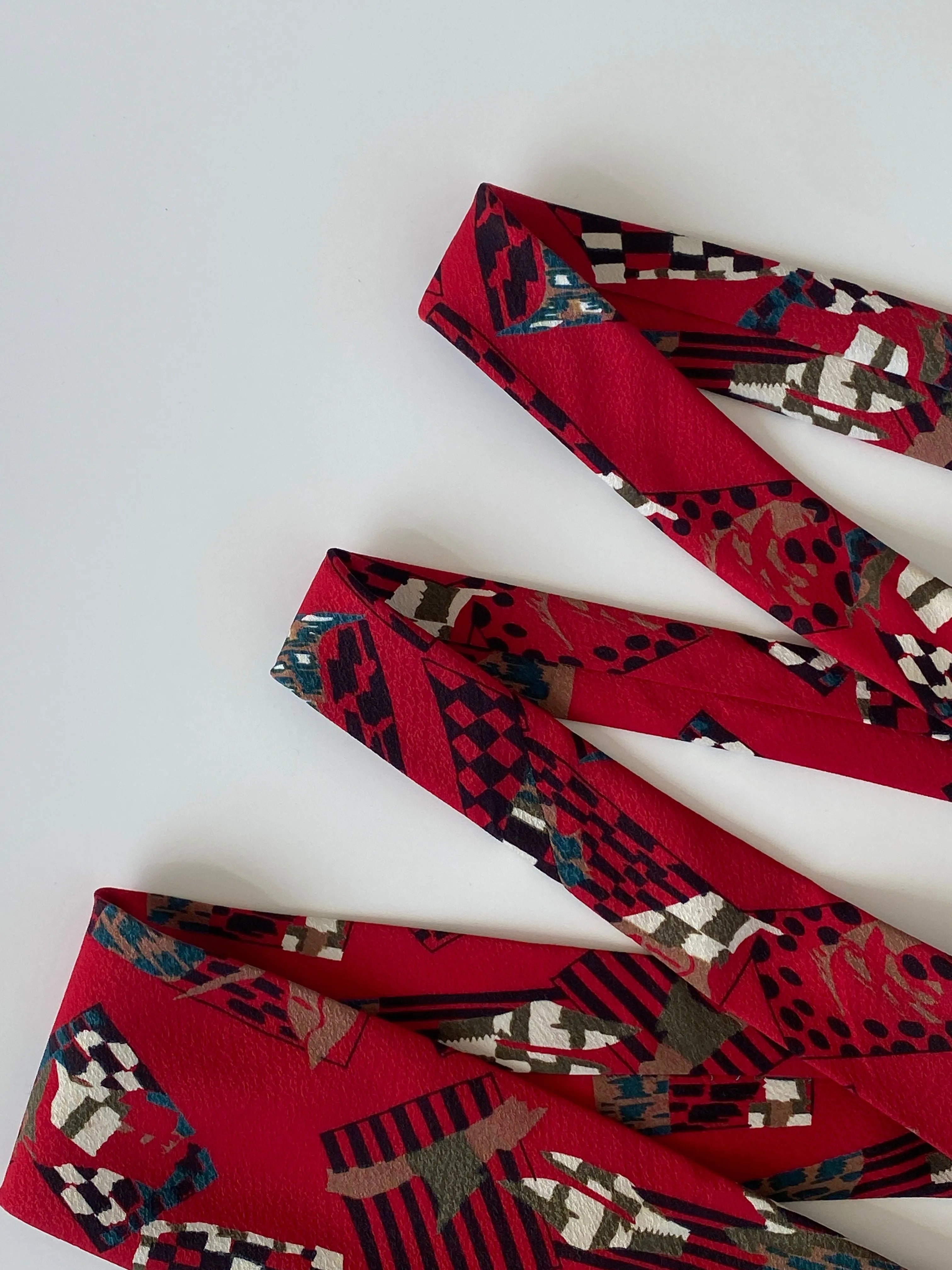 Vintage Fashion Line Men’s Red Graphic Tie - Balagan Vintage Ties crazy print, graphic, graphic ties, printed ties, tie, vintage, vintage ties