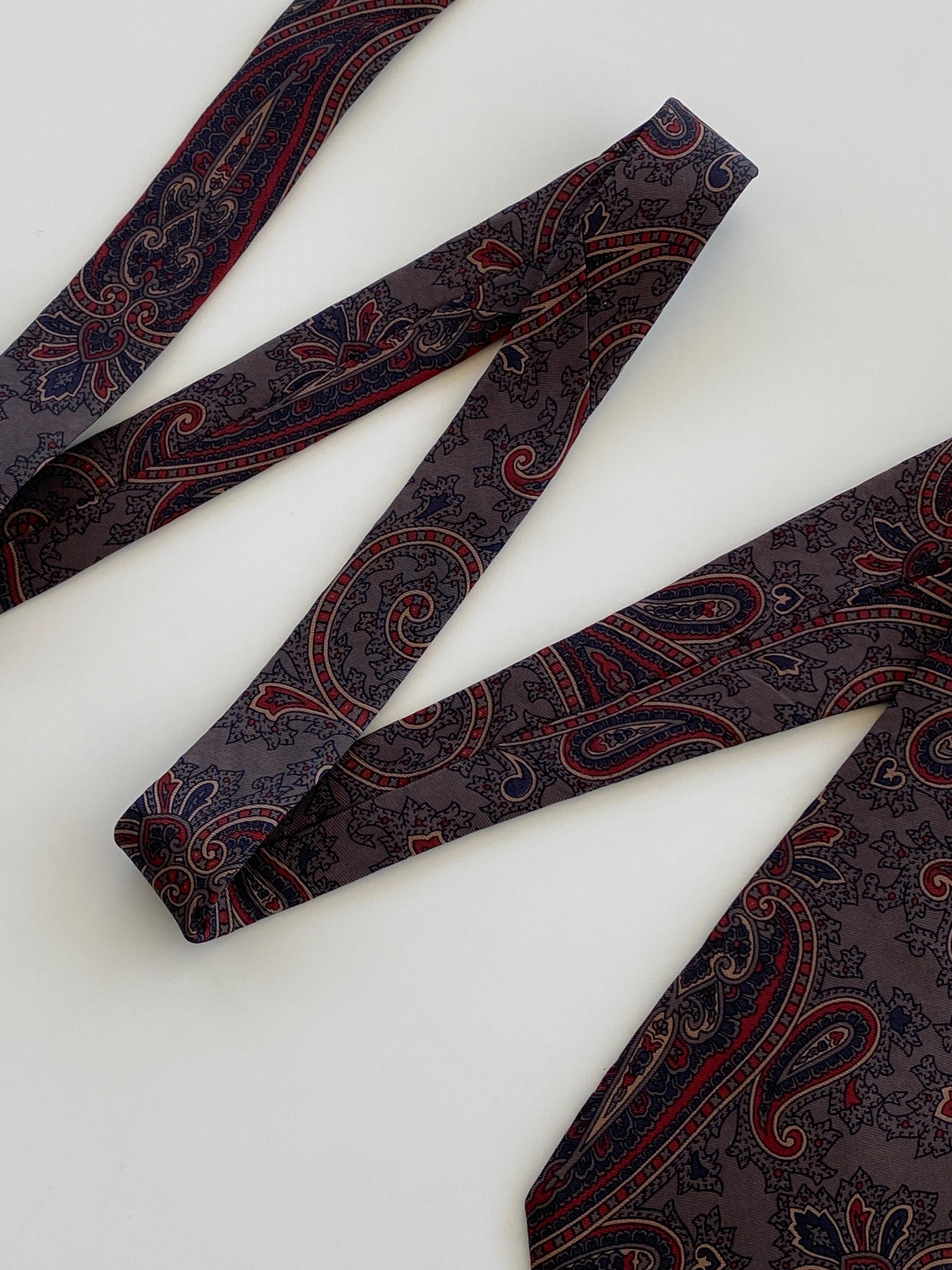 Vintage GANT Brown Paisley Print Men’s Neck Tie - Balagan Vintage Ties printed ties, tie, vintage, vintage ties