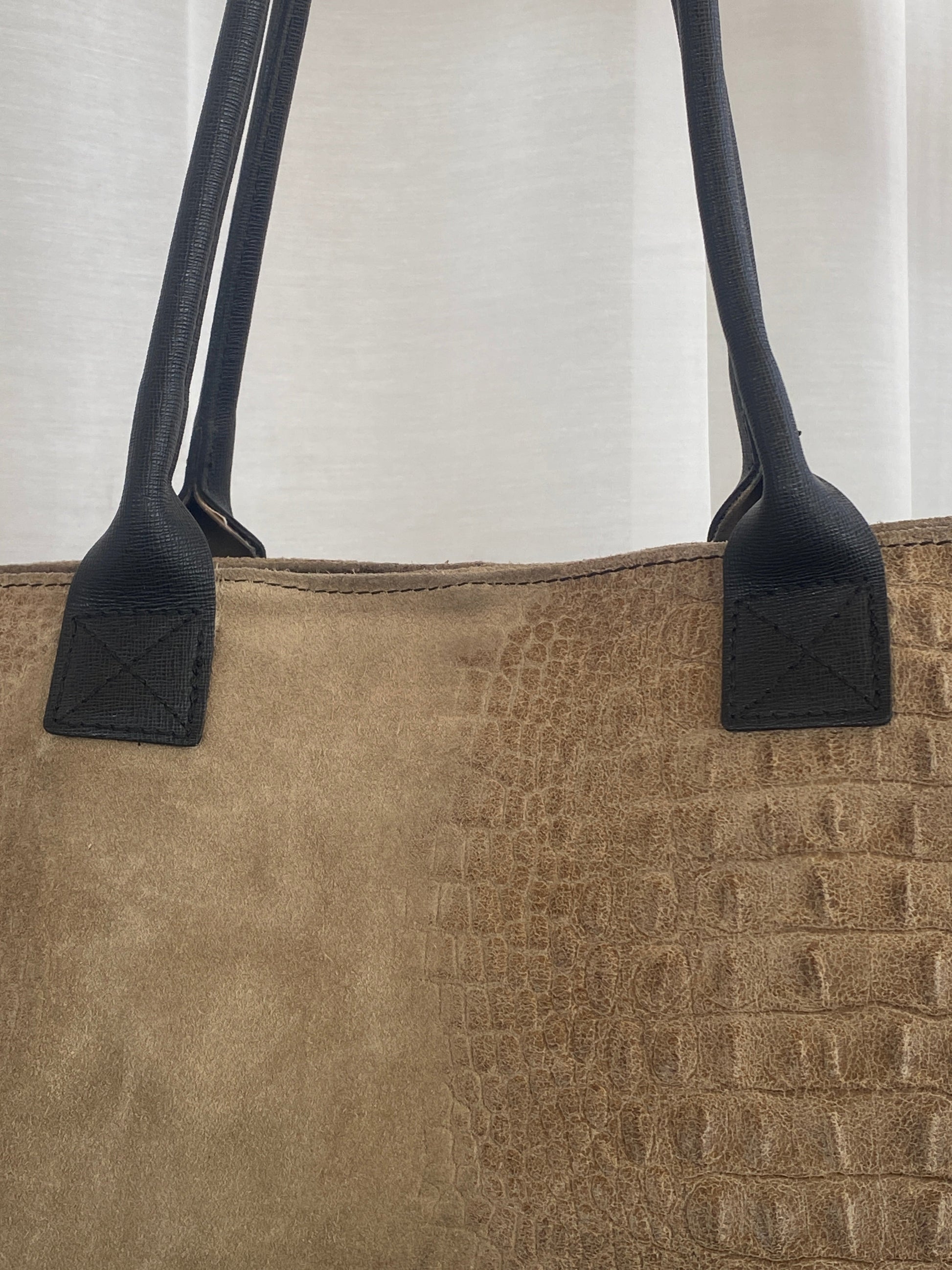 Vintage Genuine Italian Leather Croc Embossed Taupe Satchel Shoulder Bag - Balagan Vintage Handbags 00s, 90s, bag, genuine leather, NEW IN, shoulder bag, Y2K