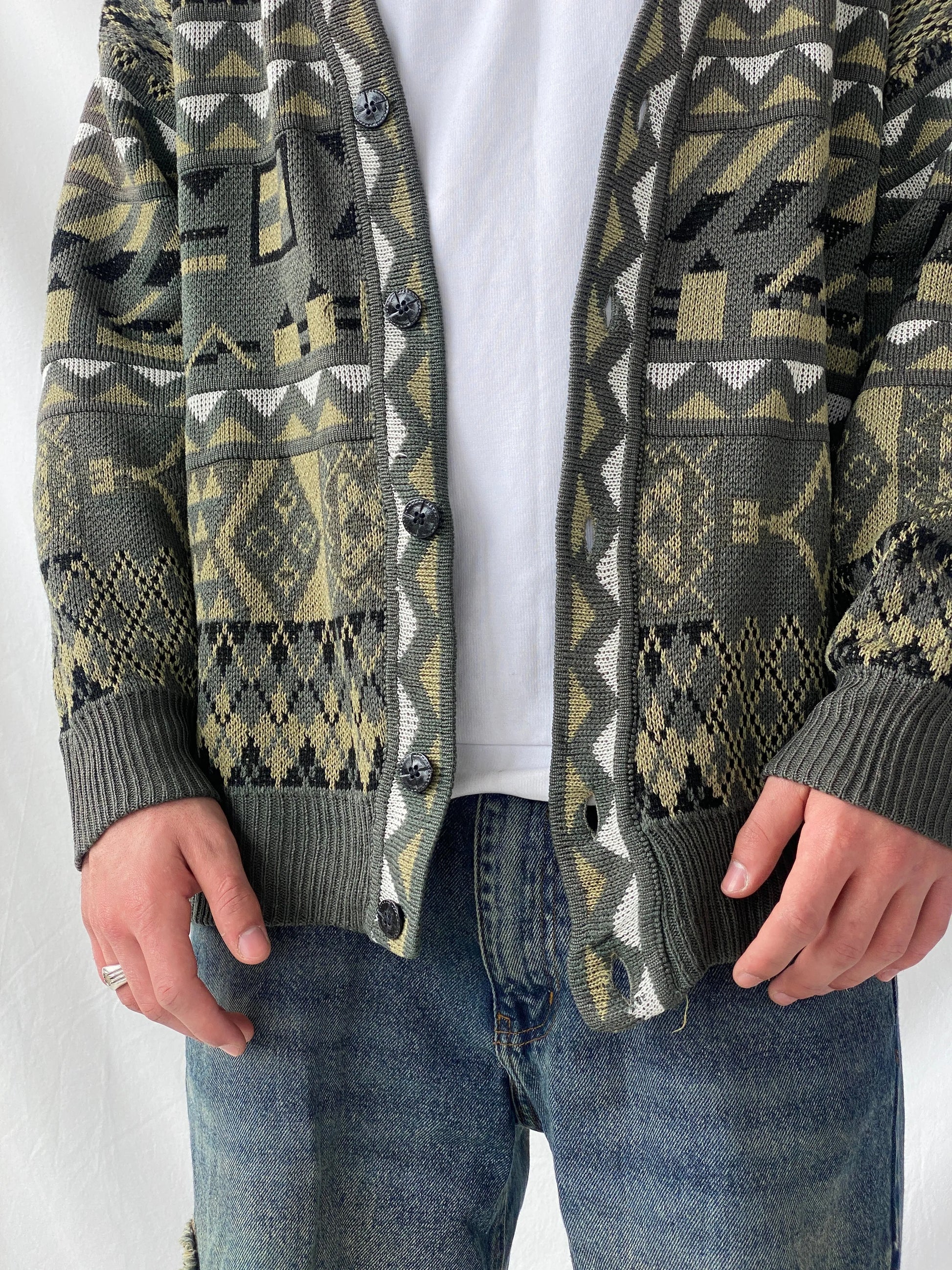 Vintage Geometric Print Men’s Cardigan Sweater - L - Balagan Vintage Sweater 90s, Hamza, knit, knitted cardigan, knitted sweater, men, streetwear, vintage, vintage sweater, winter