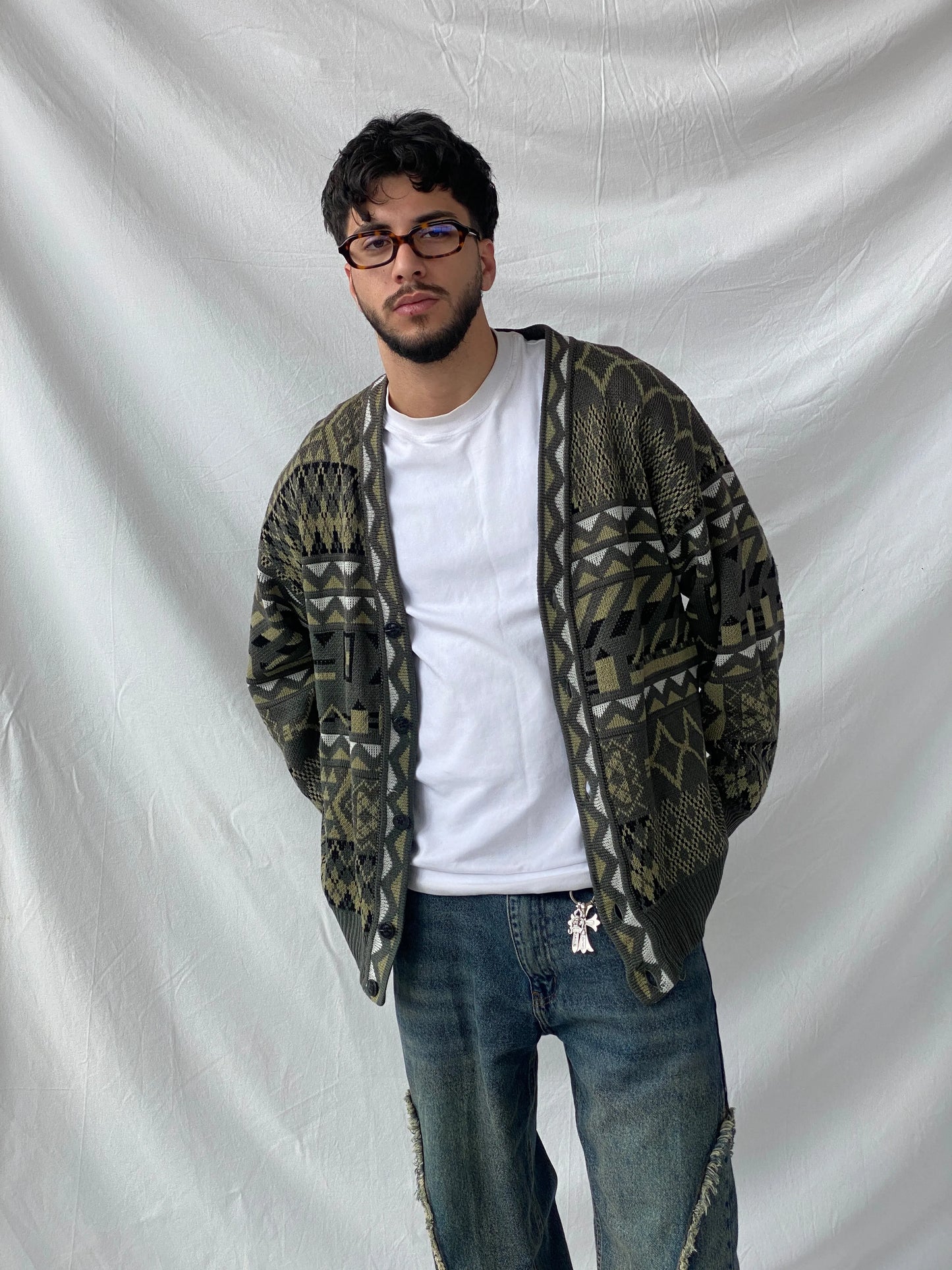 Vintage Geometric Print Men’s Cardigan Sweater - L - Balagan Vintage Sweater 90s, Hamza, knit, knitted cardigan, knitted sweater, men, streetwear, vintage, vintage sweater, winter