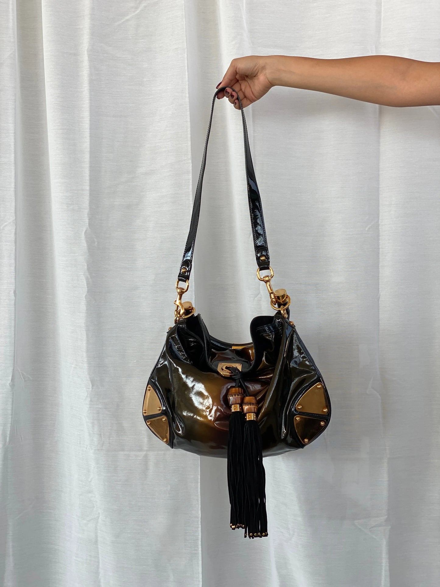 Vintage Gucci Indy Bamboo Patent Leather Black Bronze Satchel Bag - Balagan Vintage Handbags 90s, consignment, Deals, Gucci, rare find, rare vintage, Sadouf