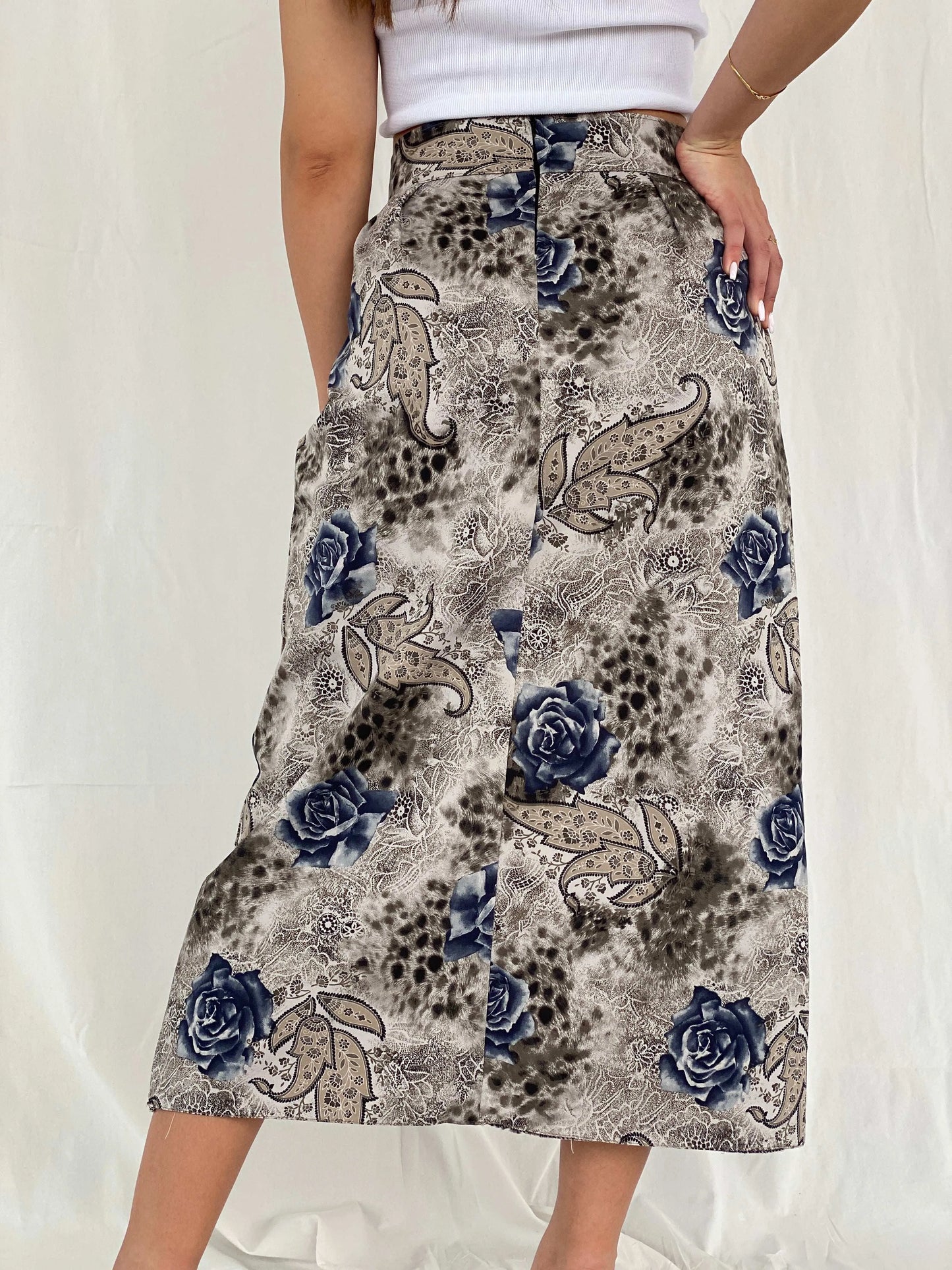 Vintage Handmade Gray Floral Midi Skirt - Balagan Vintage Midi Skirt 00s, 90s, Deals, floral skirt, midi skirt, Rama