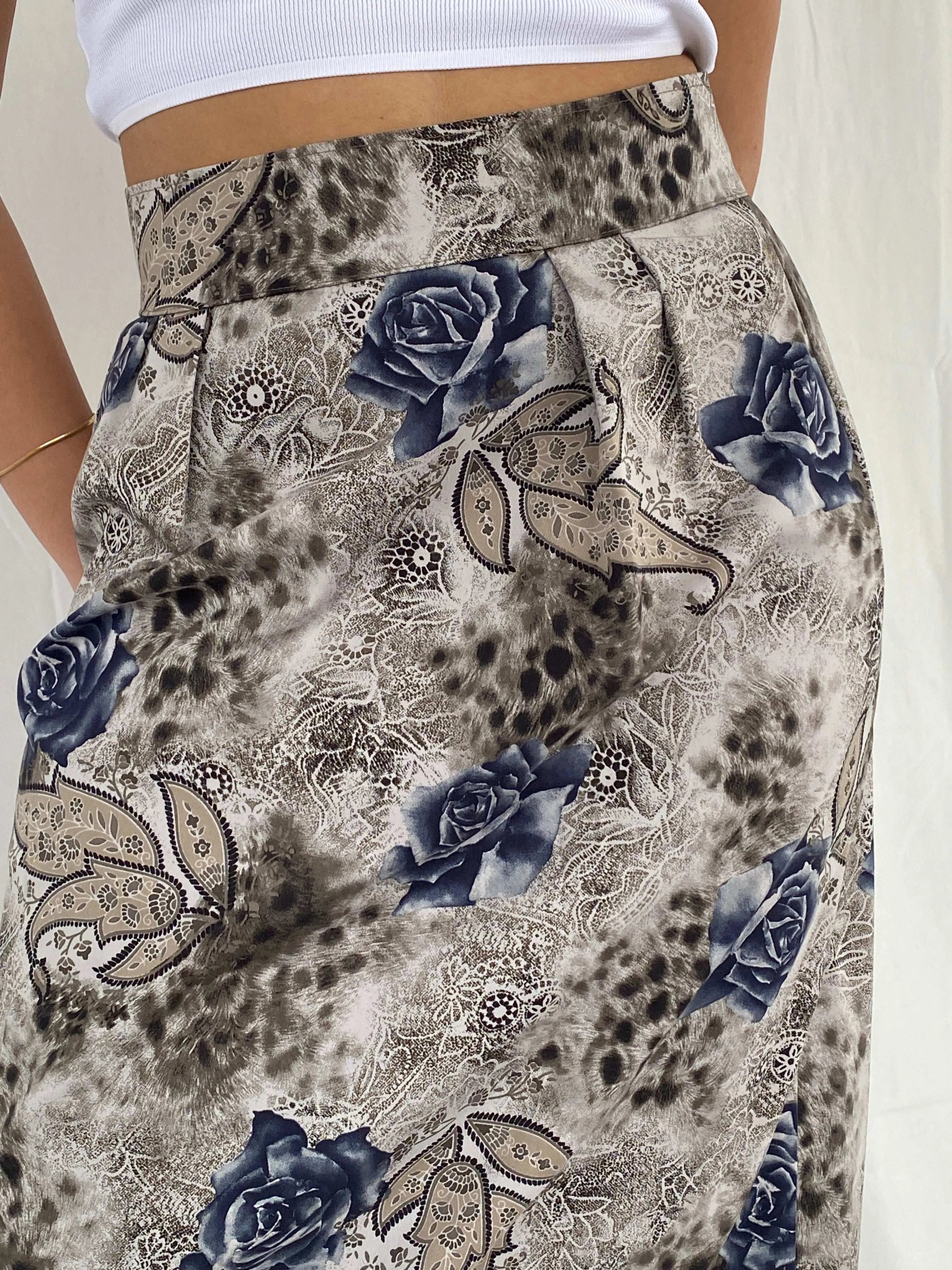 Vintage Handmade Gray Floral Midi Skirt - Balagan Vintage Midi Skirt 00s, 90s, floral skirt, midi skirt, Rama