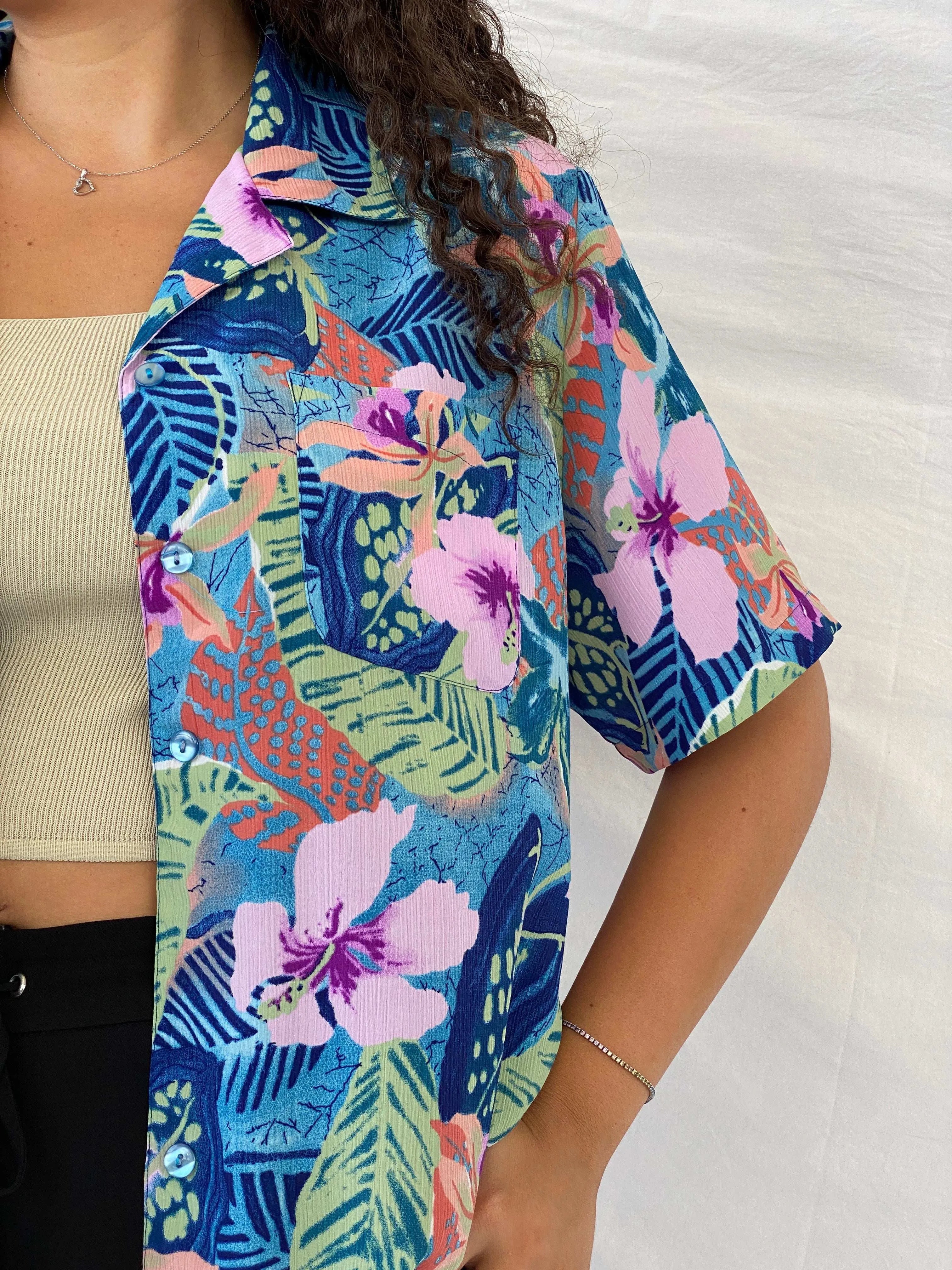 Vintage IMAGE Colorful Blue and Pink Tropical Floral Button Shirt - XL - Balagan Vintage Half Sleeve Shirt 00s, 90s, Dina, floral shirt, half sleeve shirt, Hawaiian shirt, oversized, oversized shirt, print, printed shirt