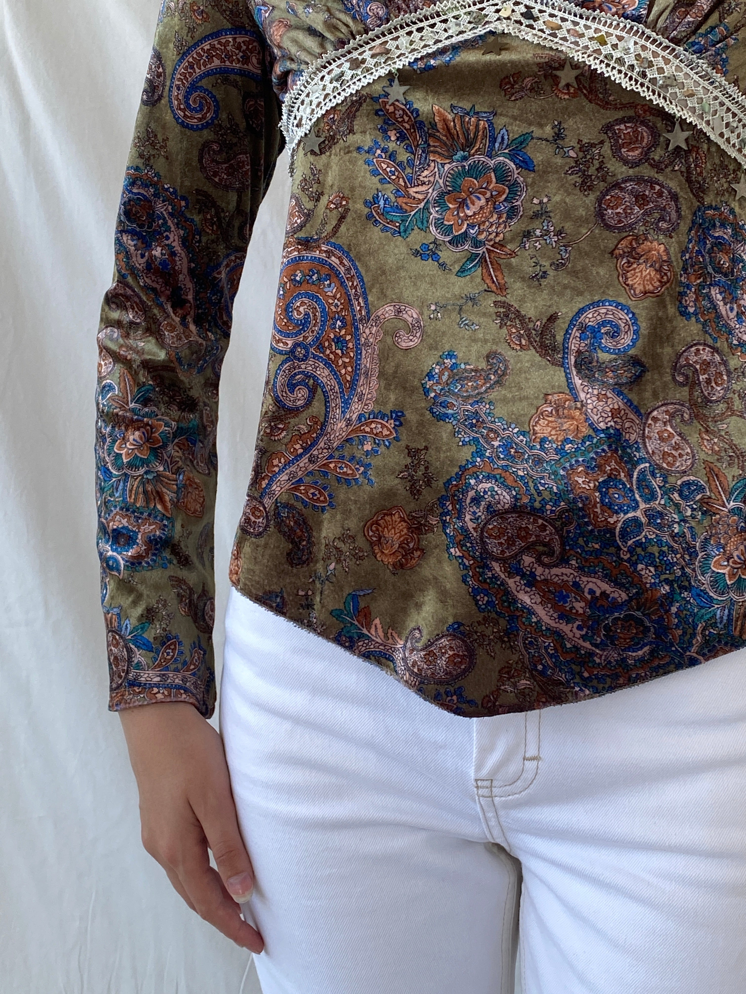 Vintage KLIMAN Collection Green Velvet Paisley Print Beaded Boho Long Sleeve Women’s Top - L - Balagan Vintage Full Sleeve Top 90s, Ayah, beaded, Boho, NEW IN, summer, velvet, velvet top, women top