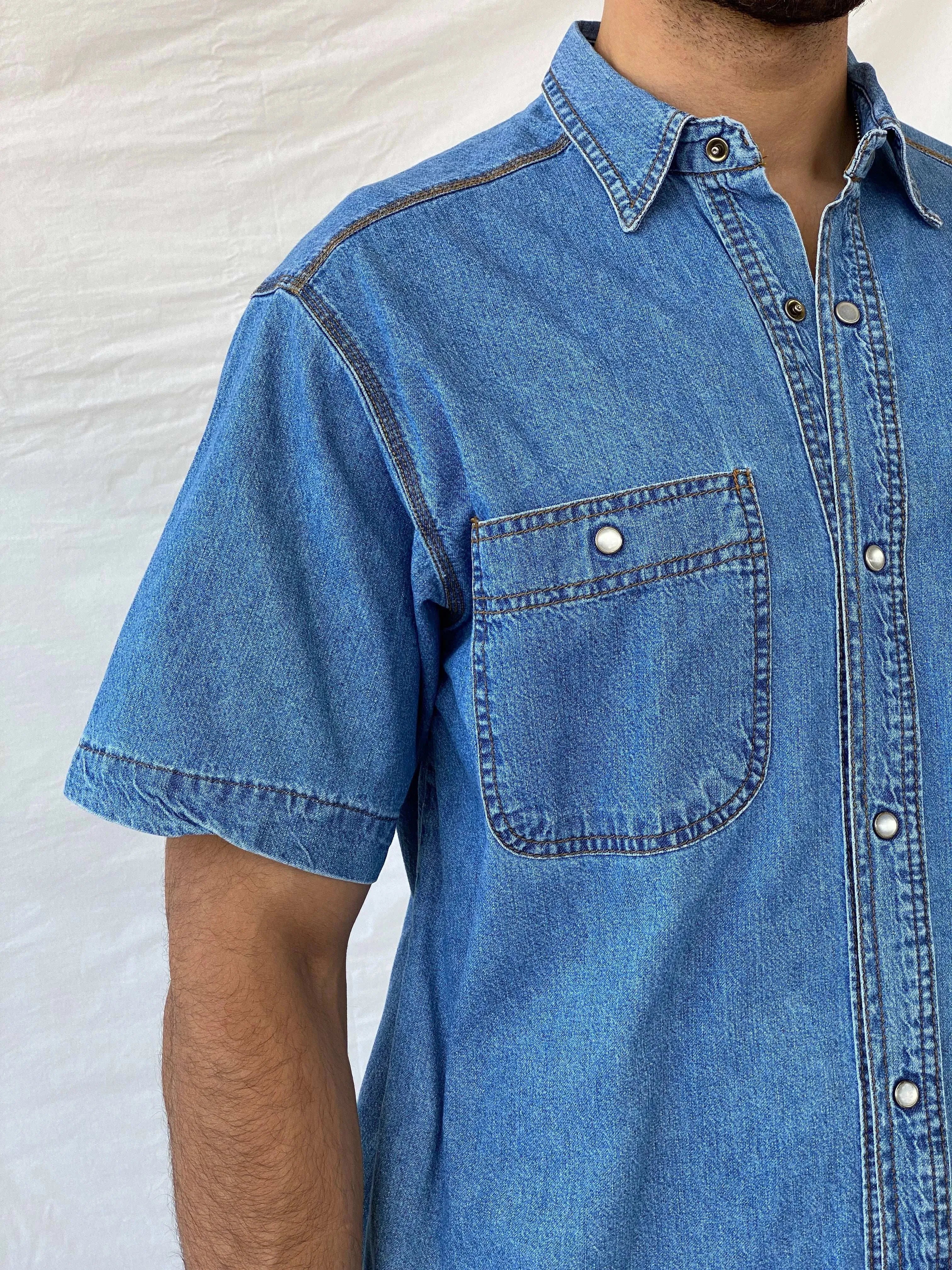 Vintage Levi's Half Sleeve Casual Denim Shirt - M - Balagan Vintage Half Sleeve Top 90s, half sleeve shirt, levis, mens shirt, printed shirt, Ramez