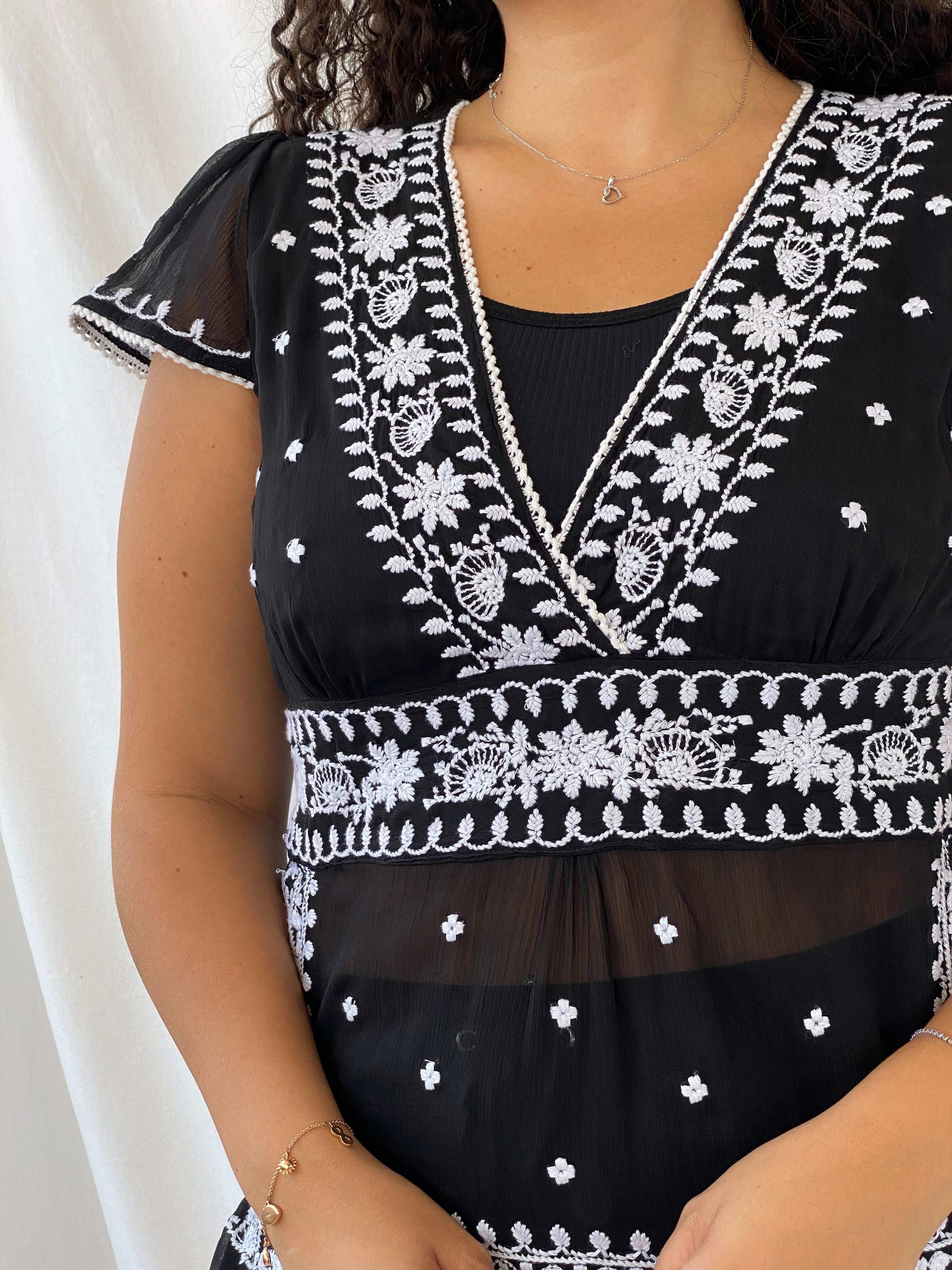 Vintage Love Notes Black Embroidered Sheer Blouse - L - Balagan Vintage Half Sleeve Top 00s, 90s, Dina, sheer