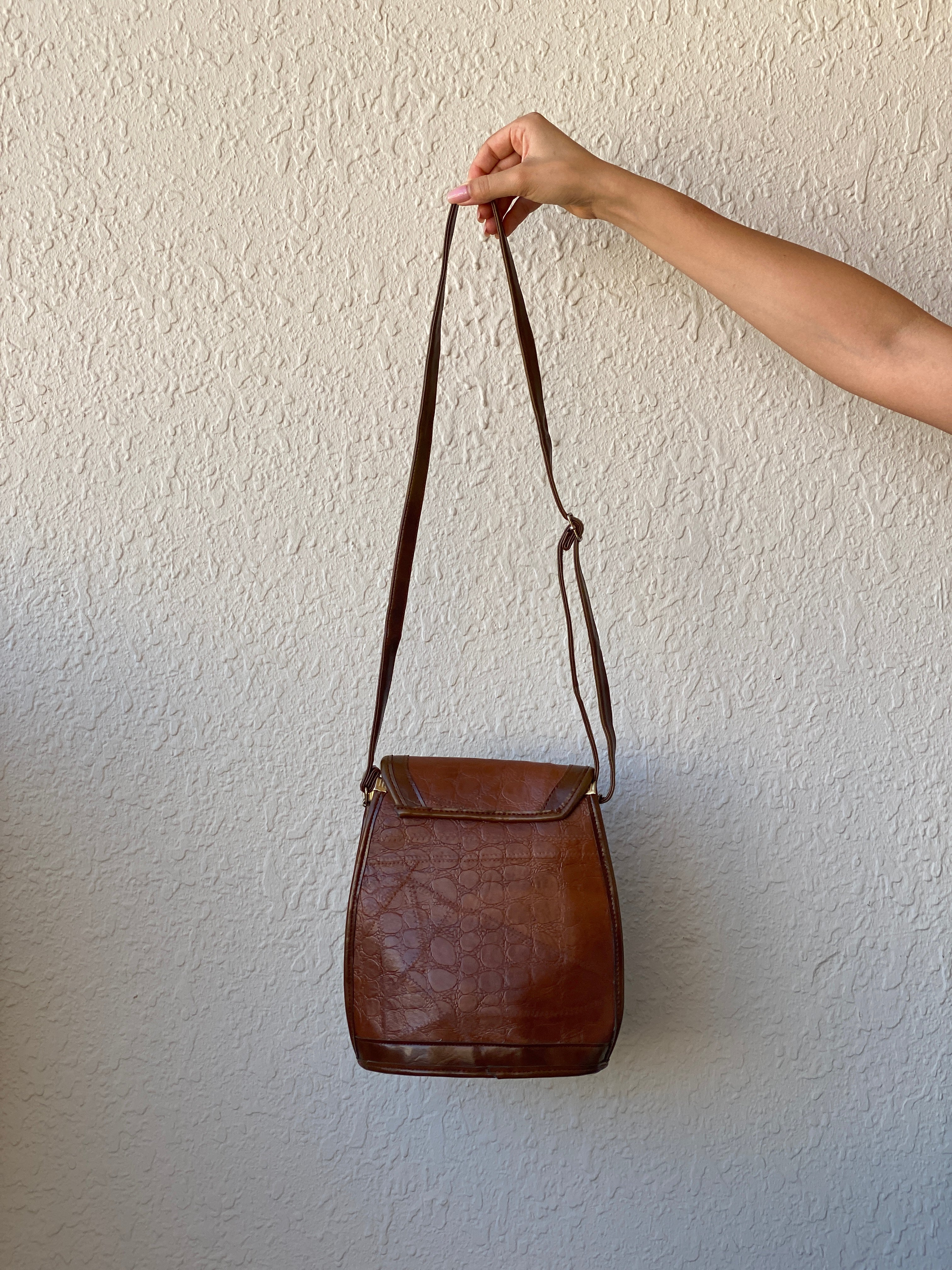 Vintage Marc Chantal Brown Leather Cross Body Bag - Balagan Vintage Cross Body Bag 00s, 90s, bag, brown leather, NEW IN, shoulder bag, summer, Y2K