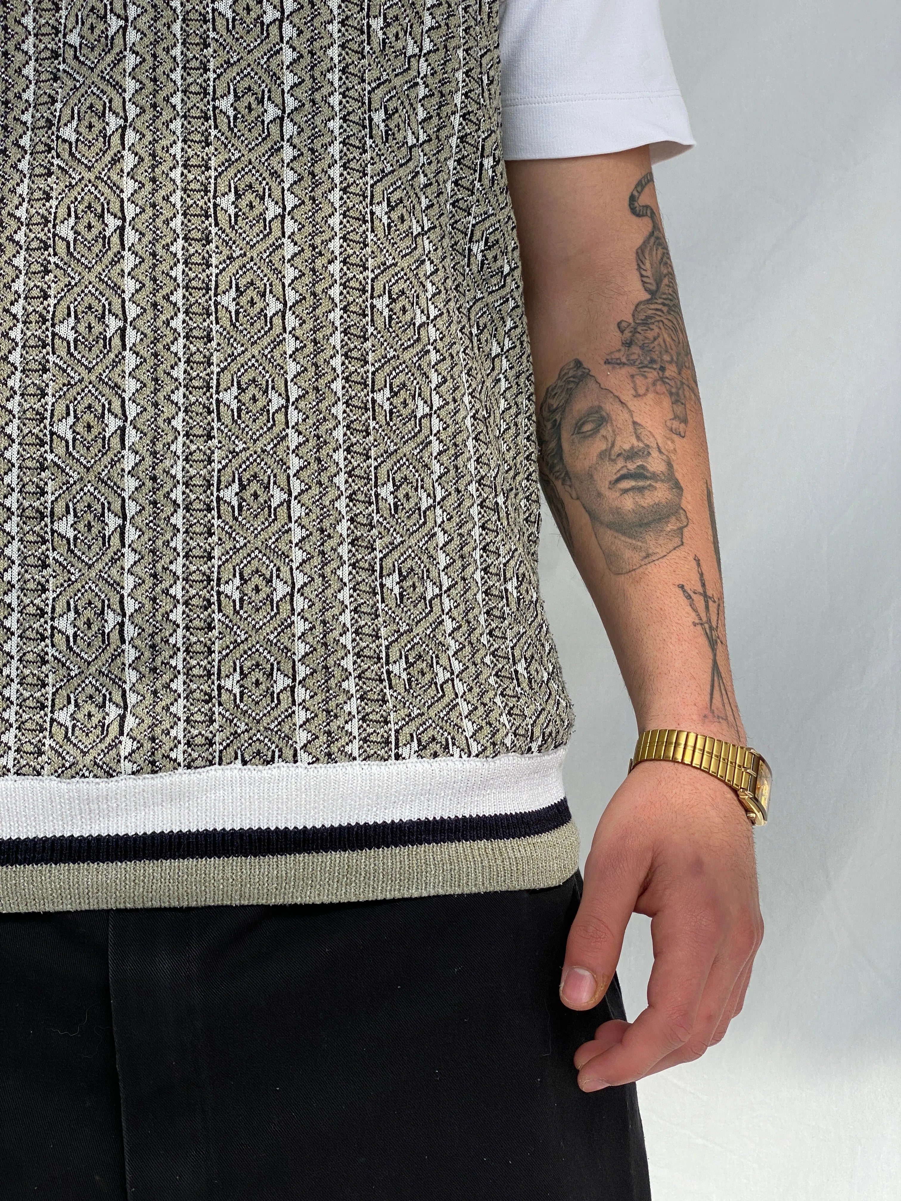 Vintage Men’s Casual V-Neck Patterned Striped Knitted Vest - M - Balagan Vintage Vest 90s, Hamza, men, streetwear, vest, vintage, winter