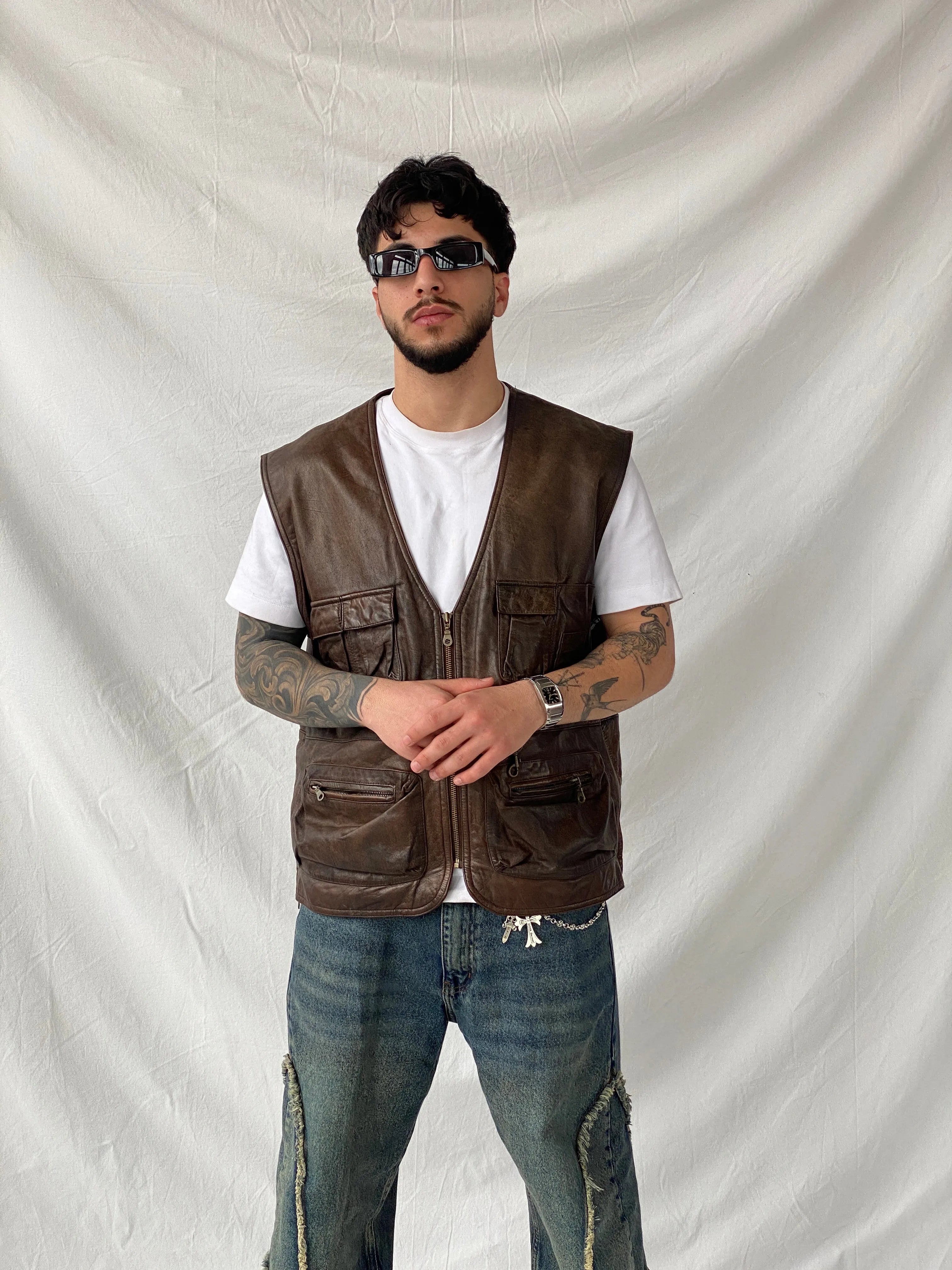 Vintage Men’s Safari Cargo Brown Genuine Leather Zip Up Vest - XL - Balagan Vintage Vest 90s, brown leather, consignment, genuine leather, genuine leather vest, Hamza, men, streetwear, vest, vintage, winter