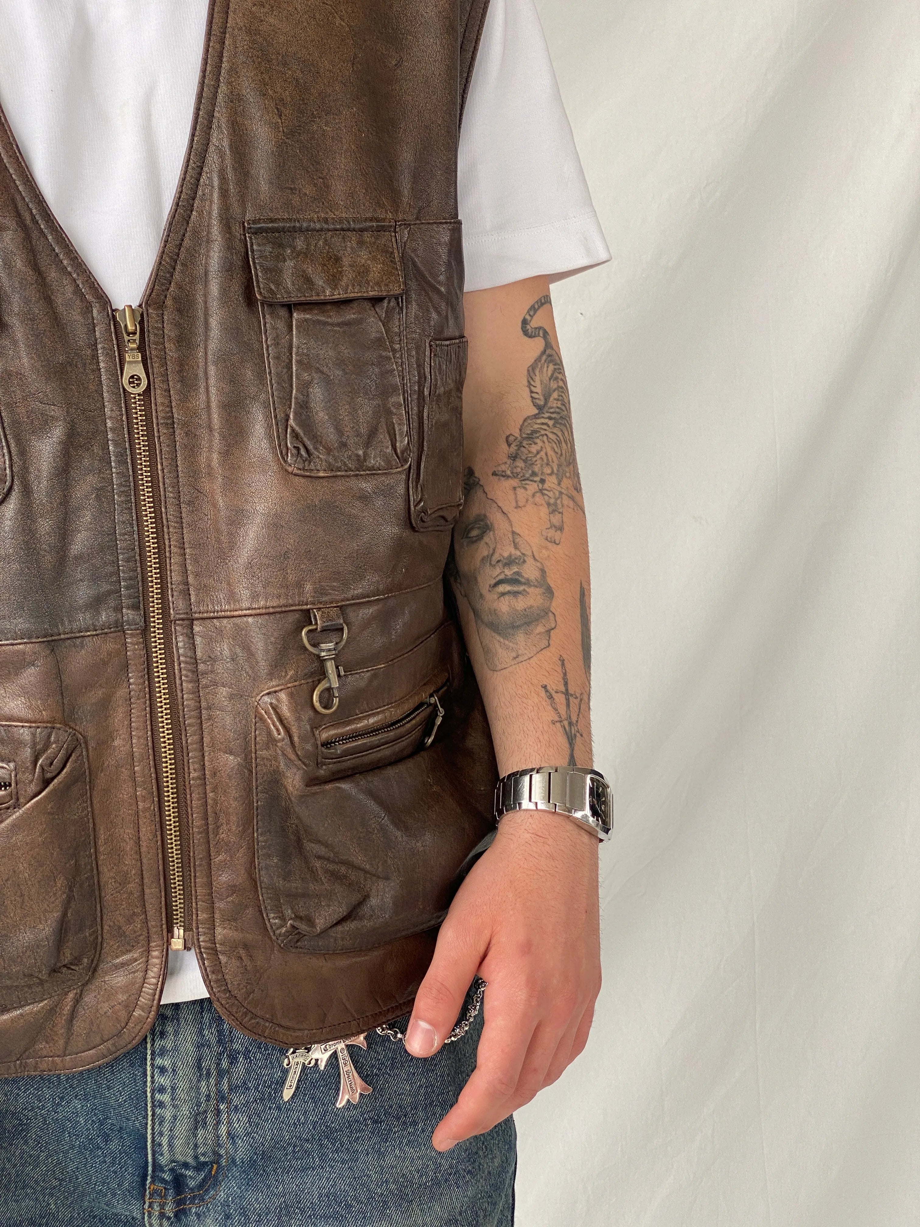 Vintage Men’s Safari Cargo Brown Genuine Leather Zip Up Vest - XL - Balagan Vintage Vest 90s, brown leather, consignment, genuine leather, genuine leather vest, Hamza, men, streetwear, vest, vintage, winter
