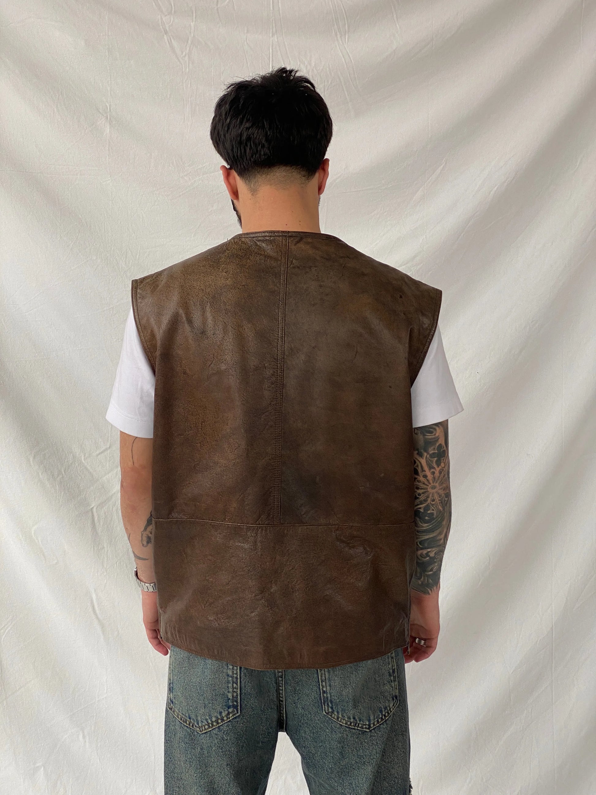 Vintage Men’s Safari Cargo Brown Genuine Leather Zip Up Vest - XL - Balagan Vintage Vest 90s, brown leather, consignment, genuine leather, genuine leather vest, Hamza, men, streetwear, vest, vintage, winter